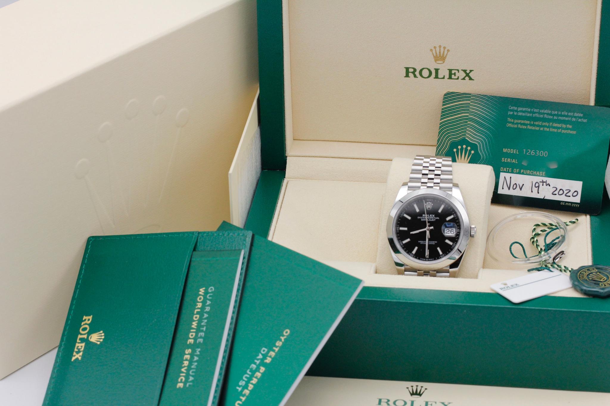Watch Image 11