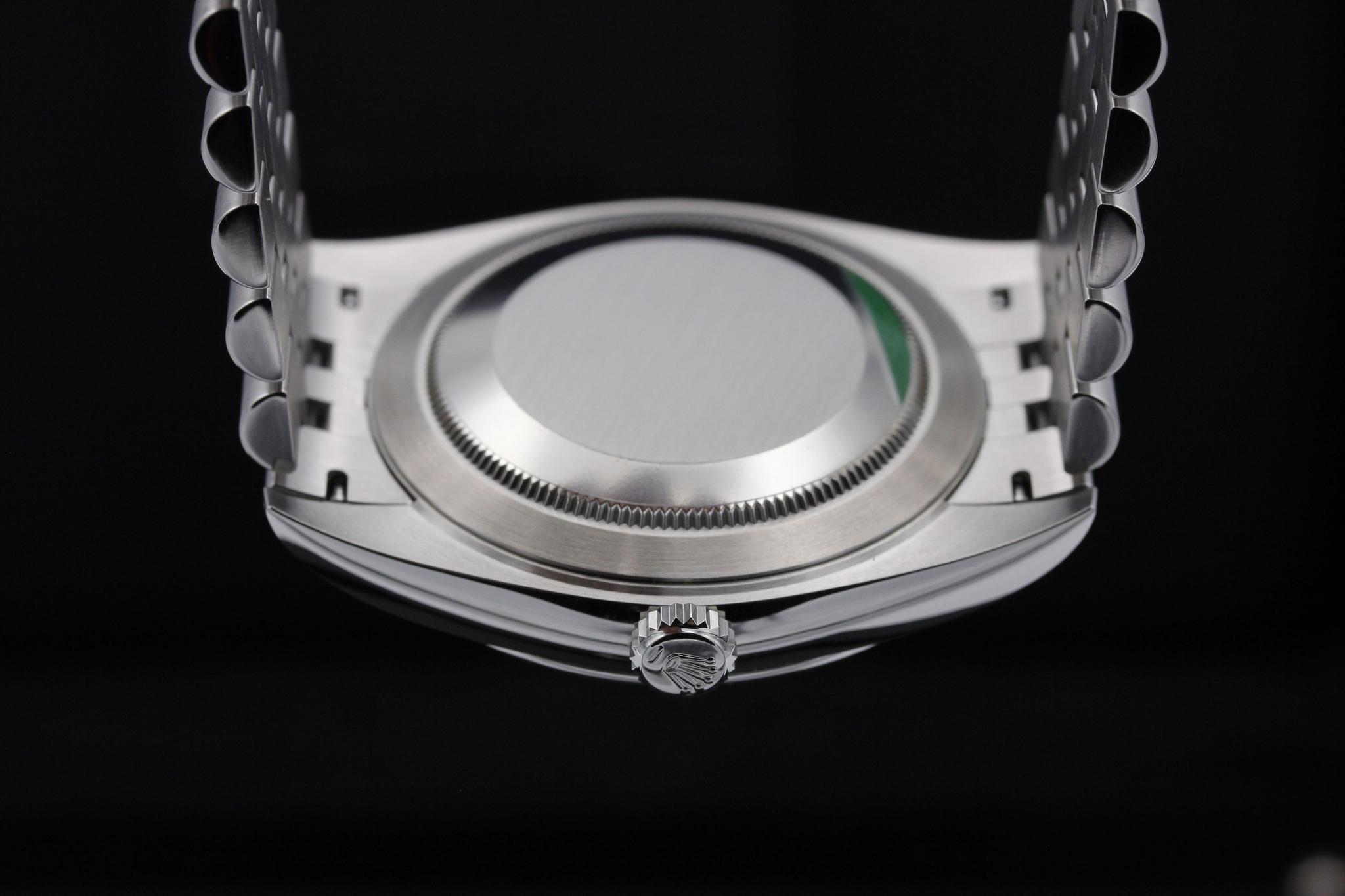 Watch Image 7