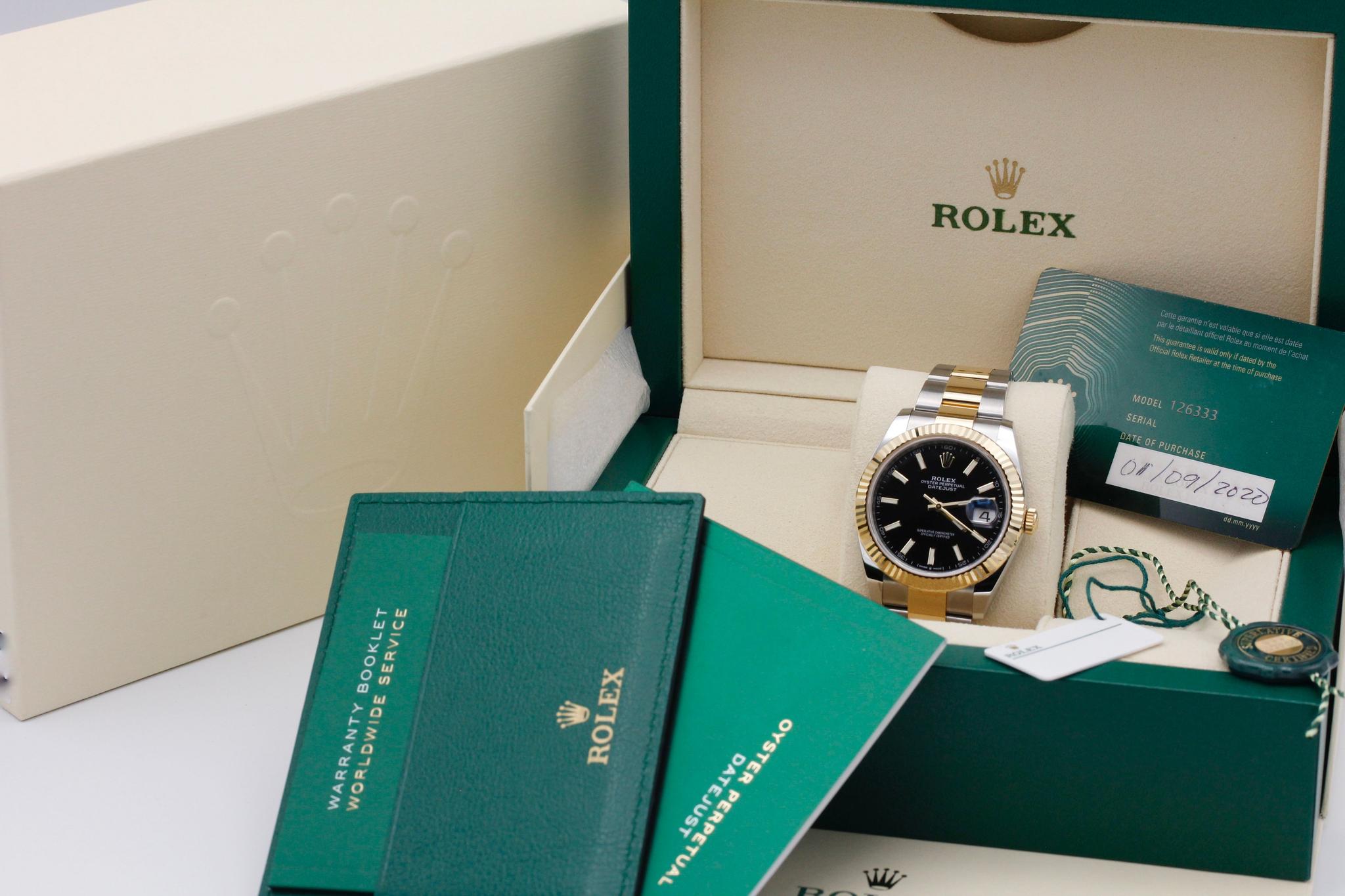 Watch Image 11