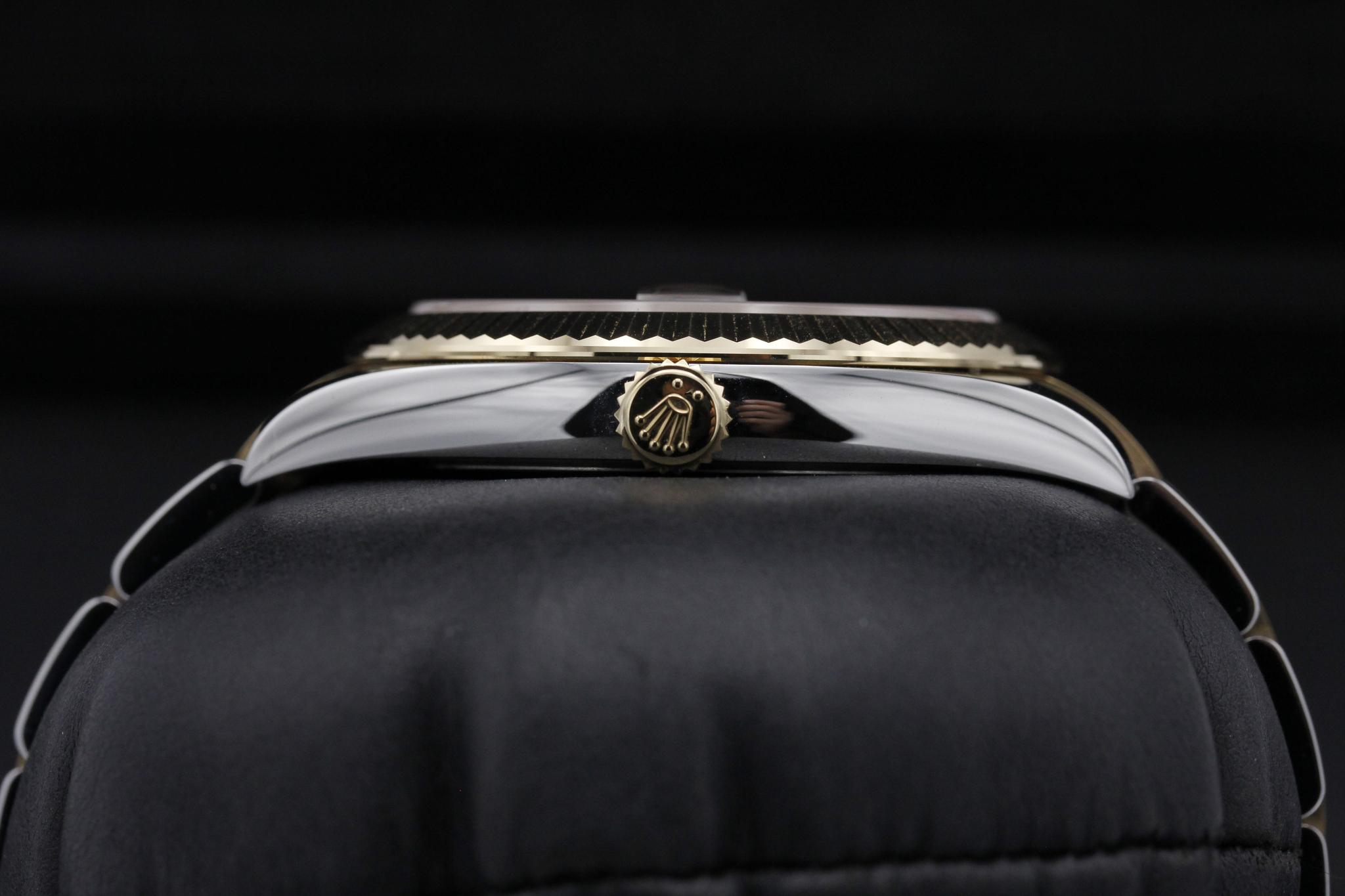 Watch Image 3