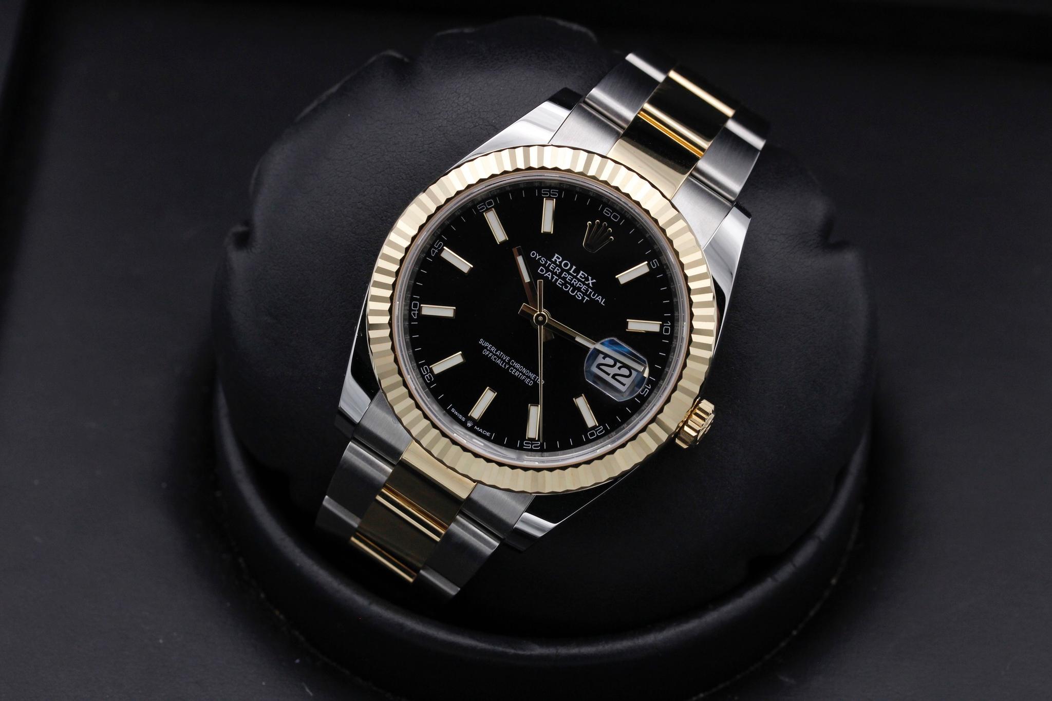 Watch Image 9
