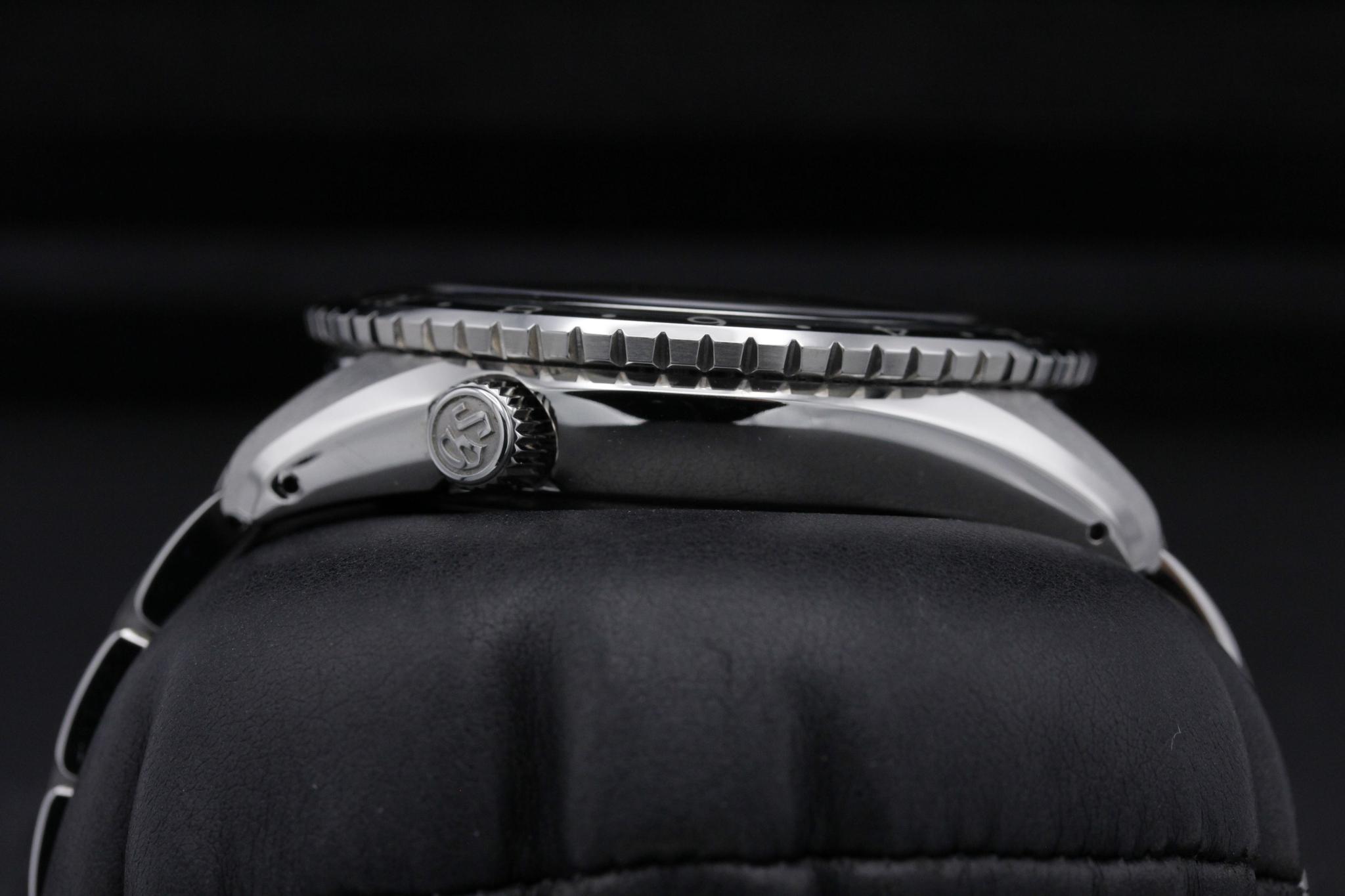 Watch Image 3