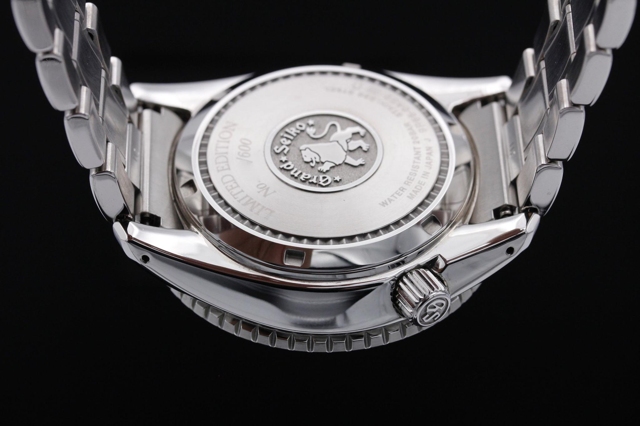 Watch Image 7