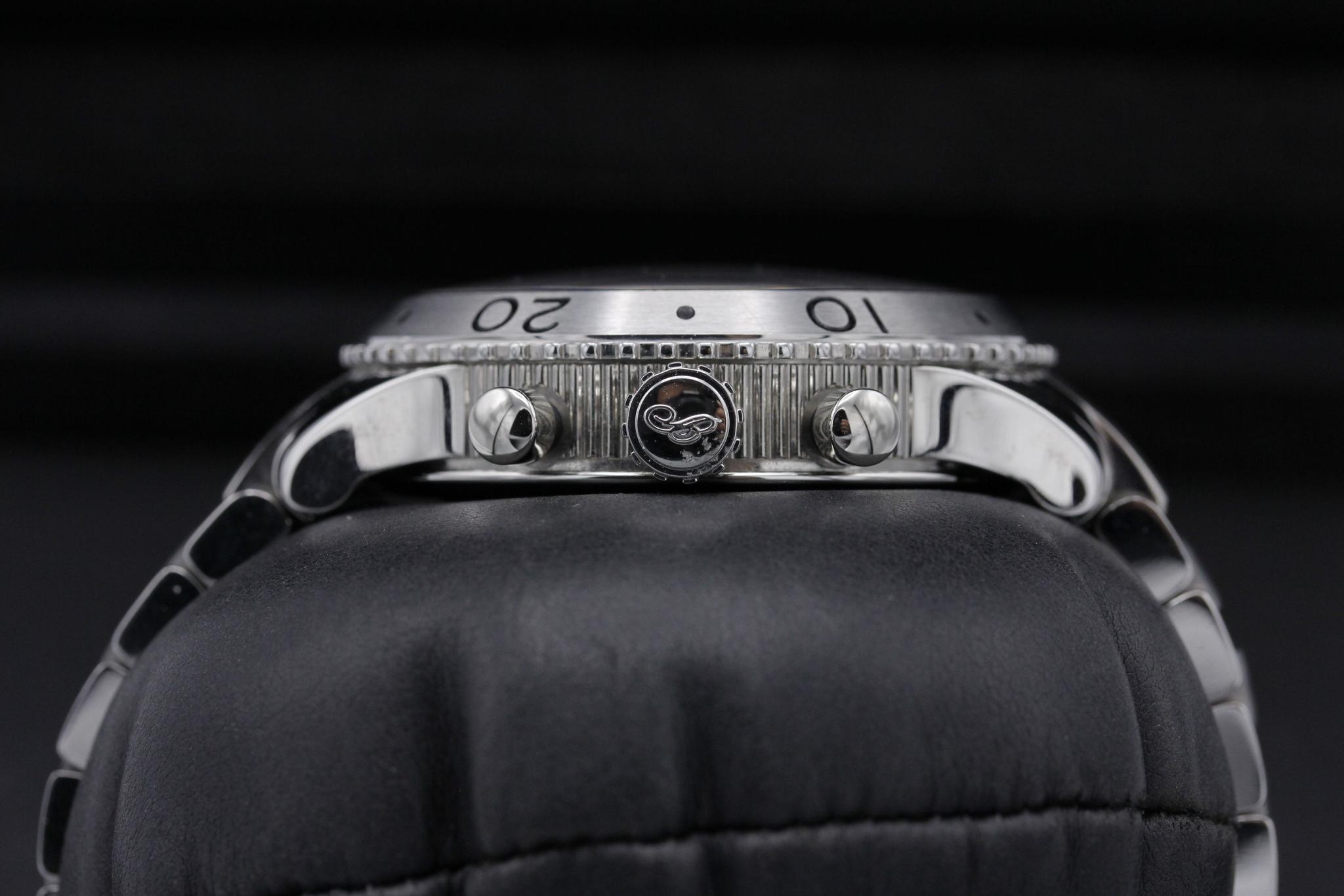 Watch Image 3