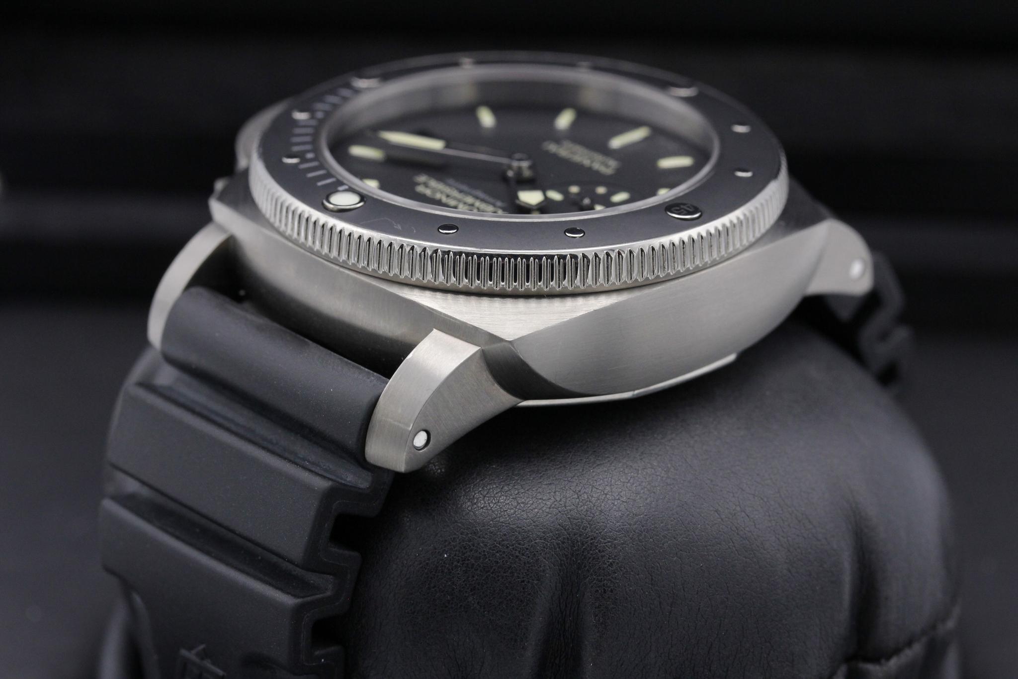 Watch Image 5