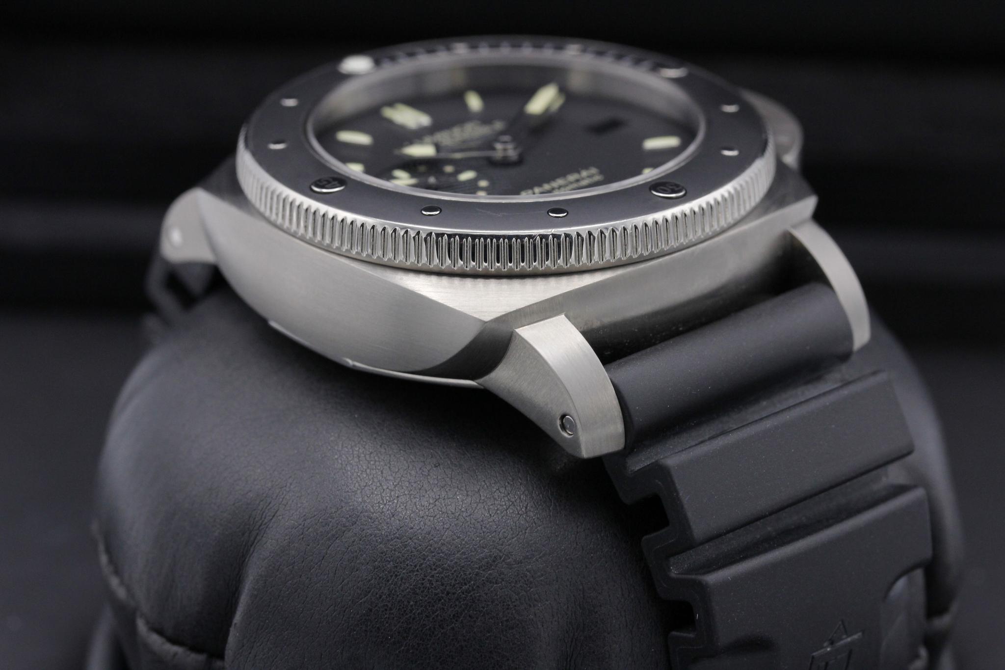Watch Image 6