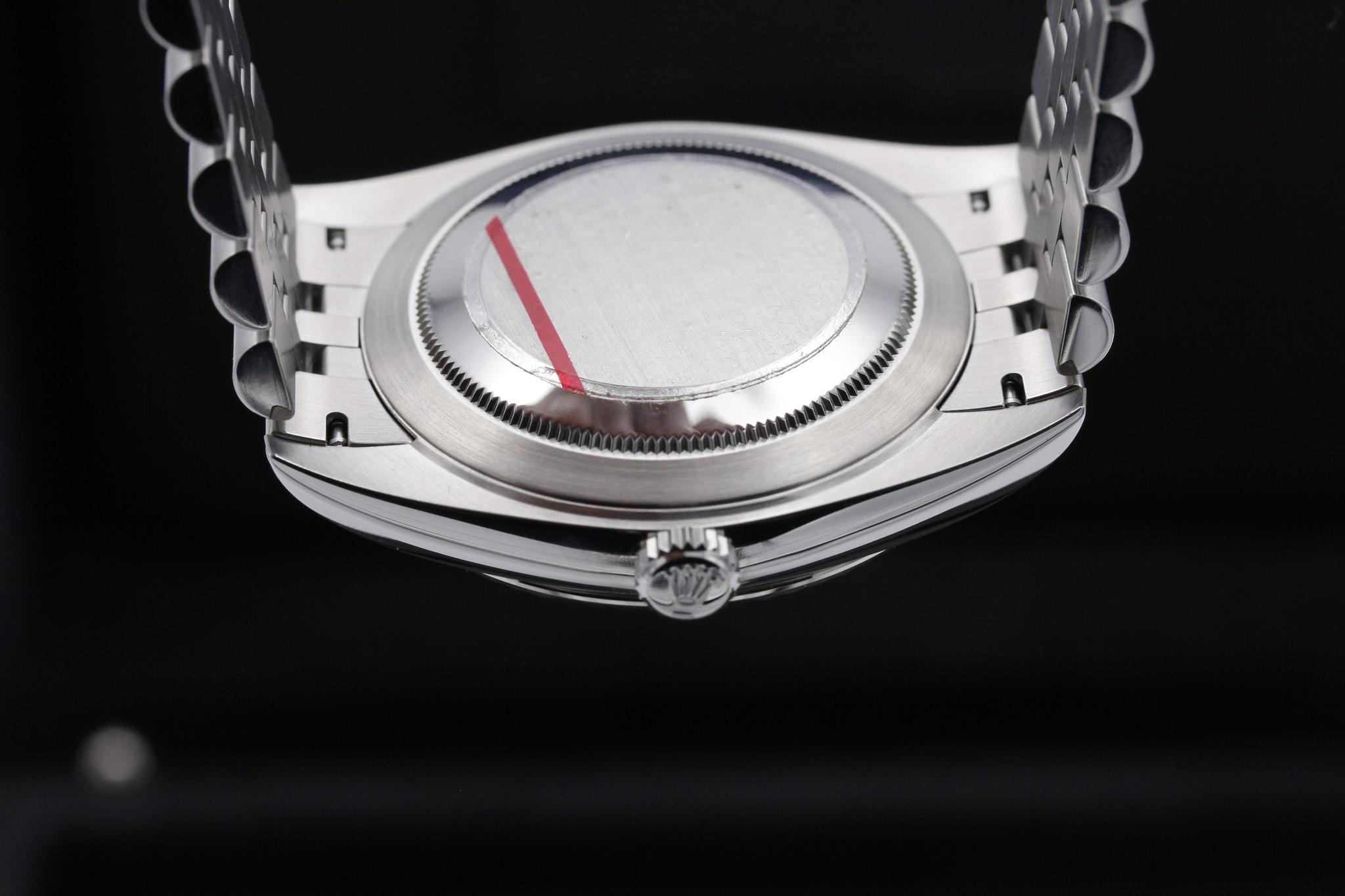 Watch Image 7