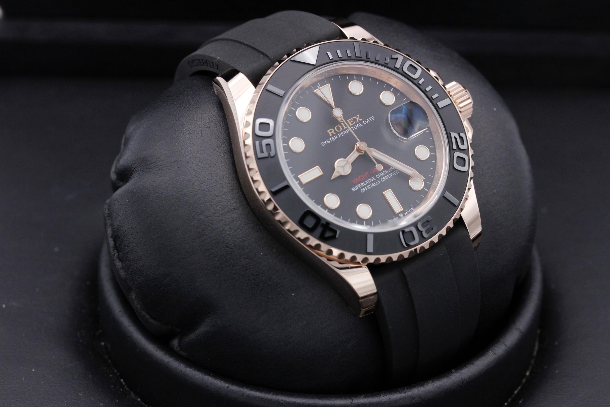 Watch Image 10