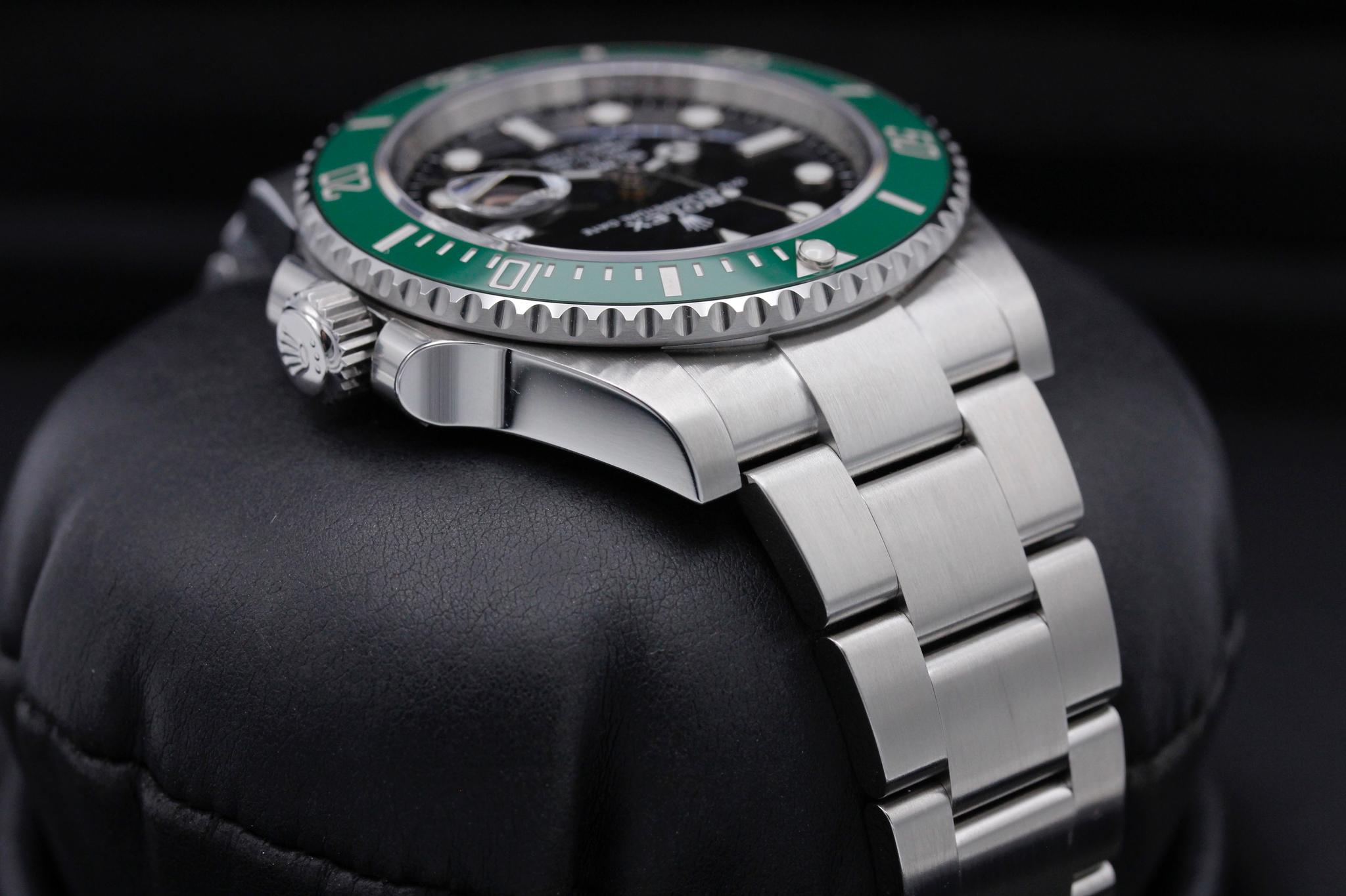 Watch Image 4