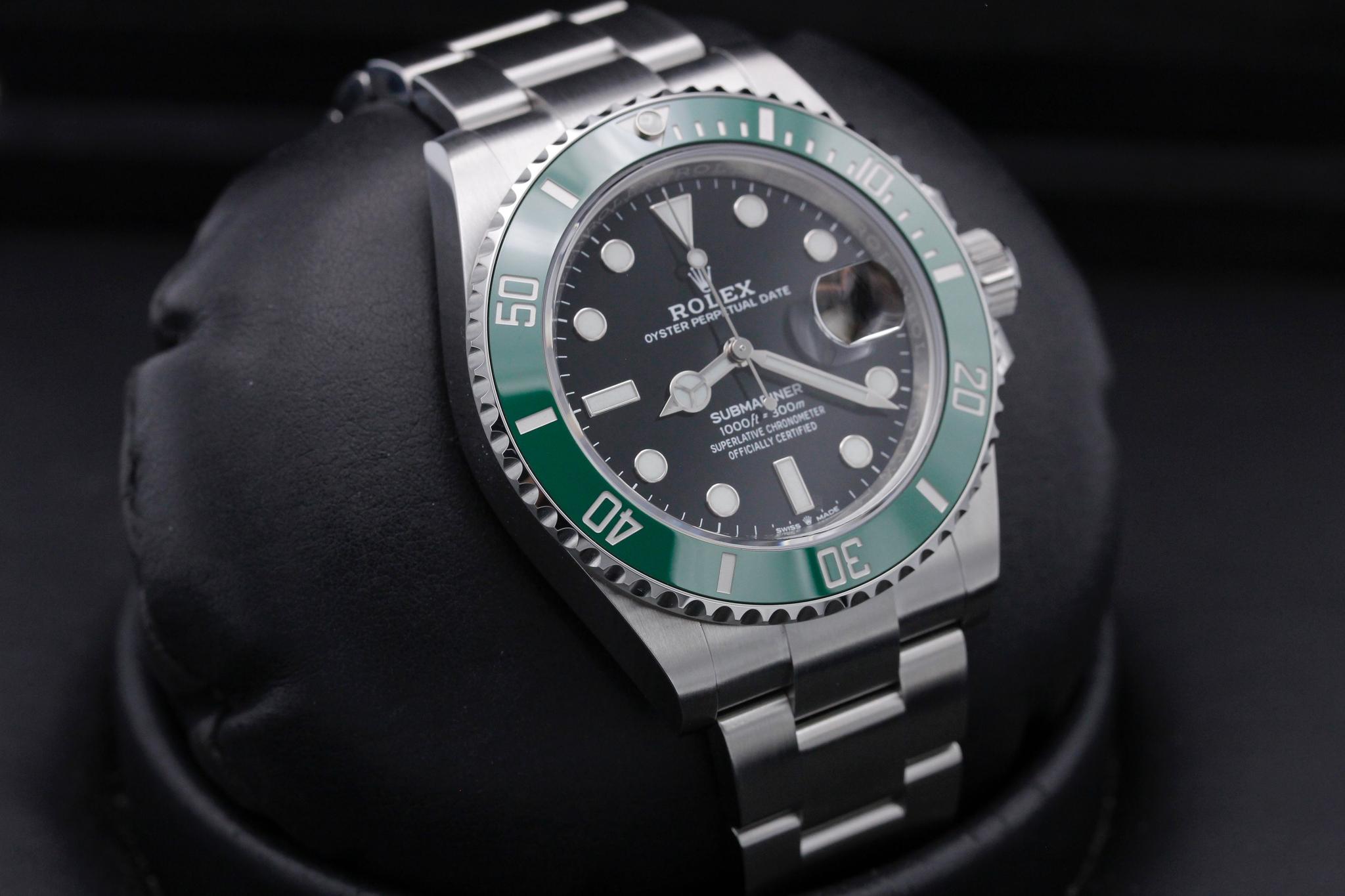 Watch Image 10