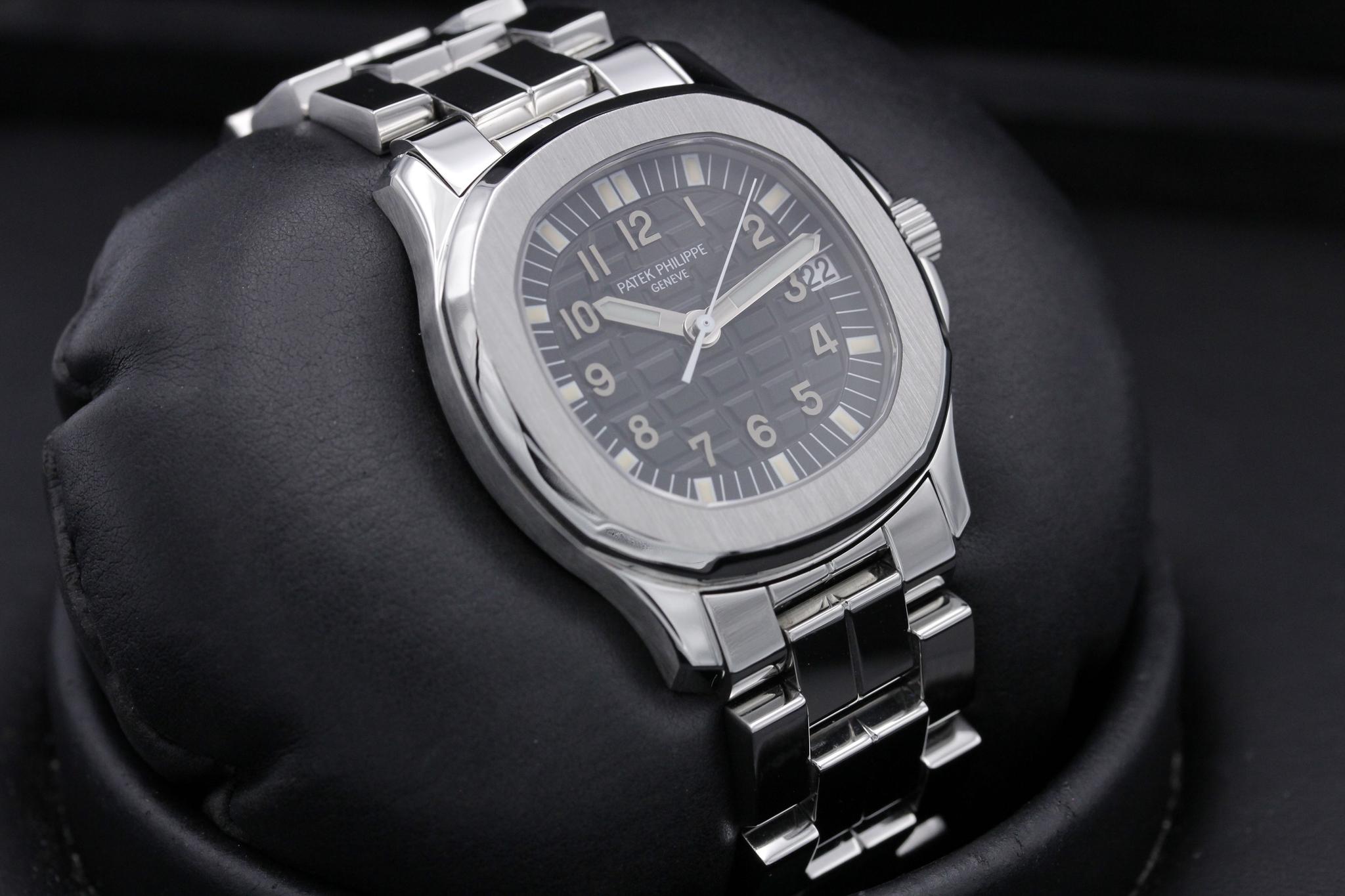 Watch Image 10