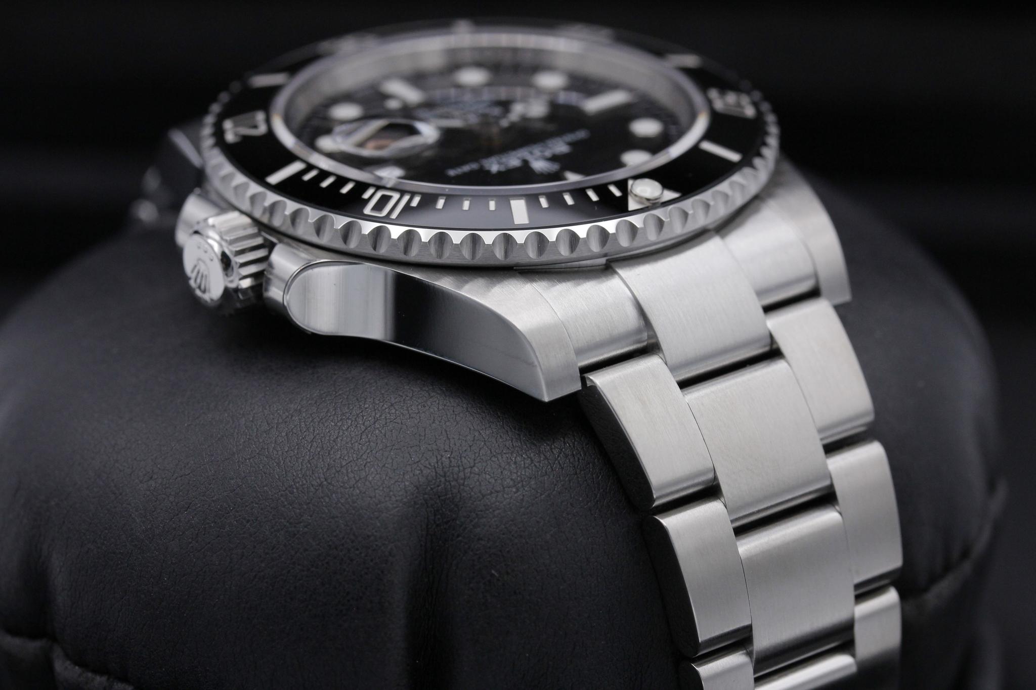 Watch Image 4