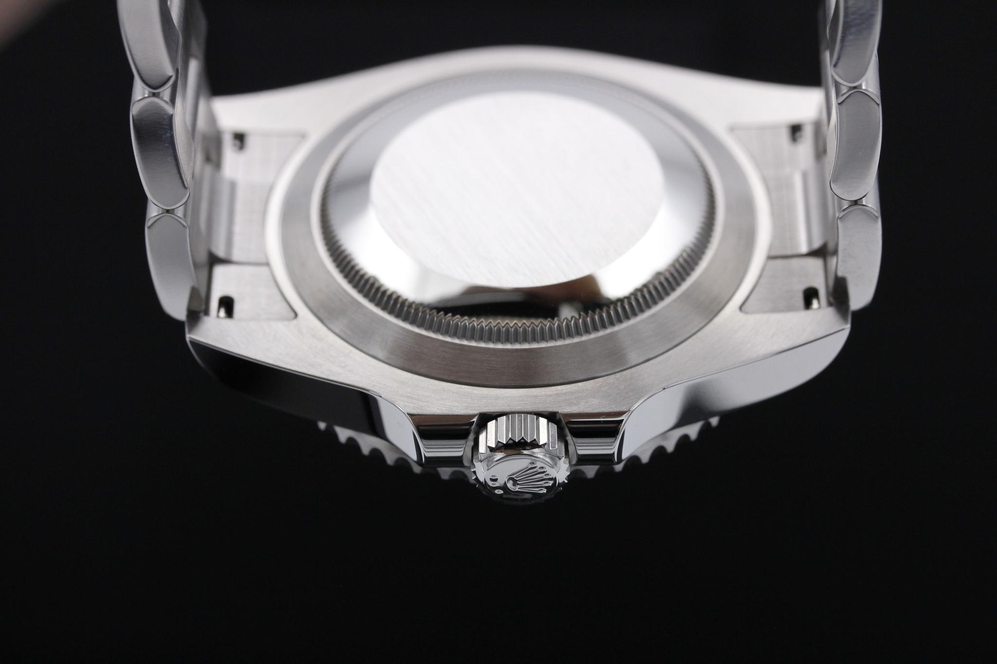 Watch Image 7