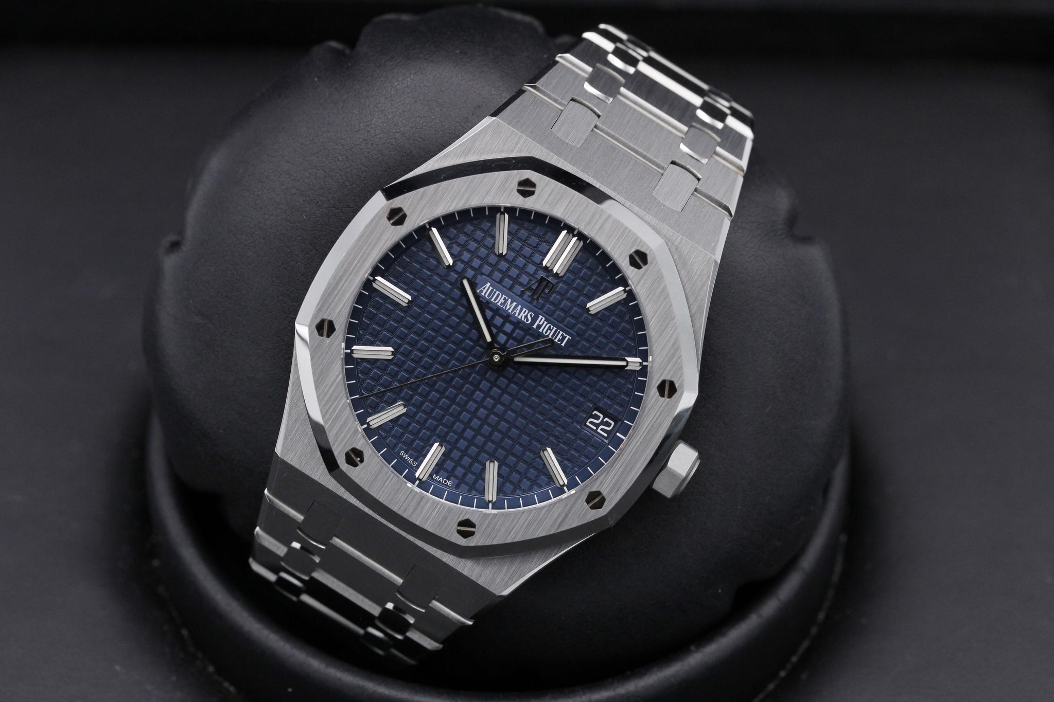 Watch Image 9