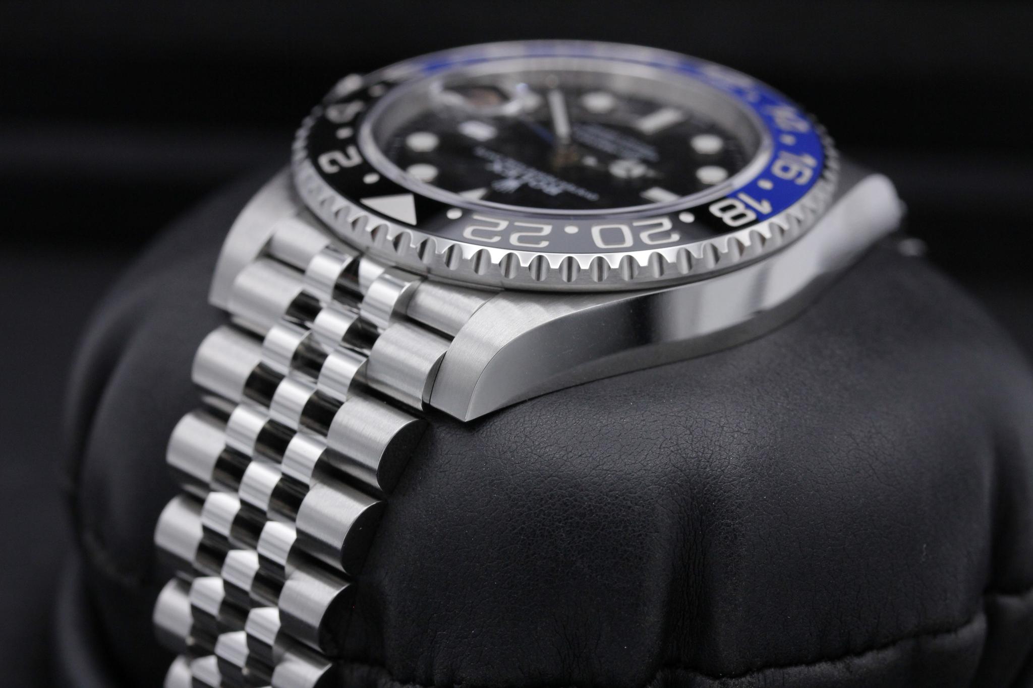 Watch Image 5