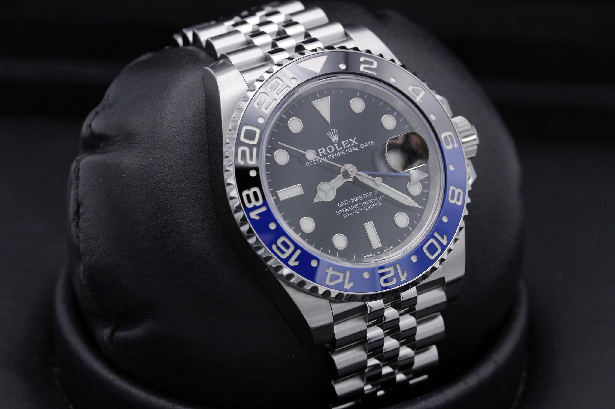 Watch Image 10