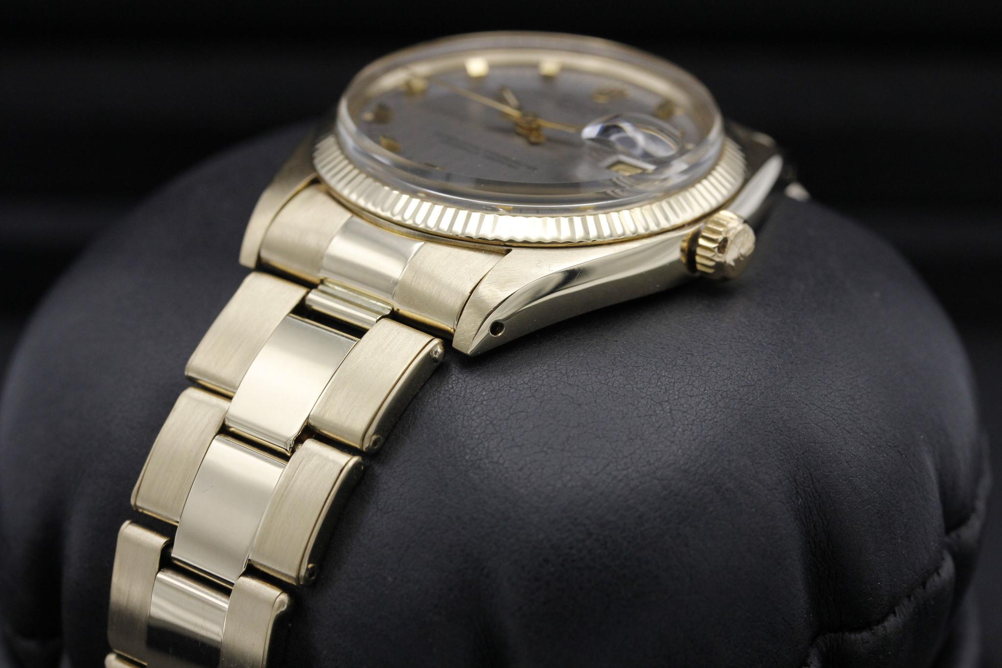 Watch Image 2