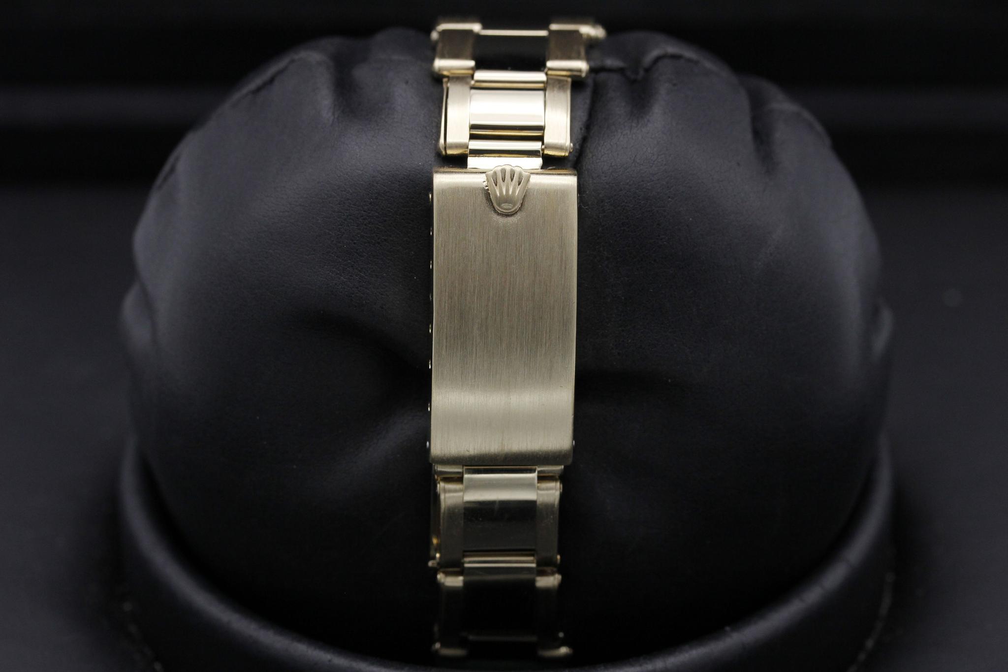 Watch Image 14