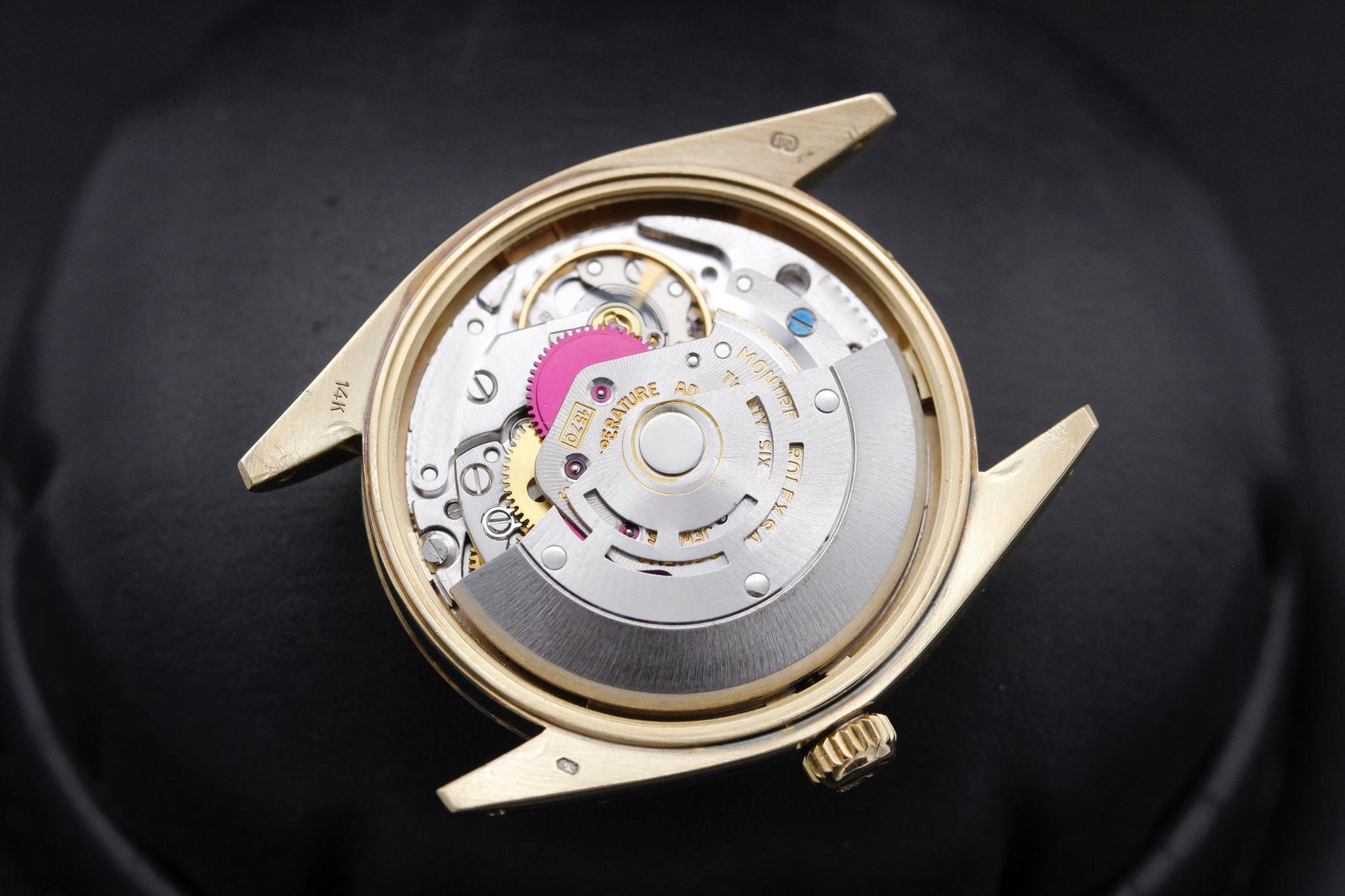 Watch Image 7