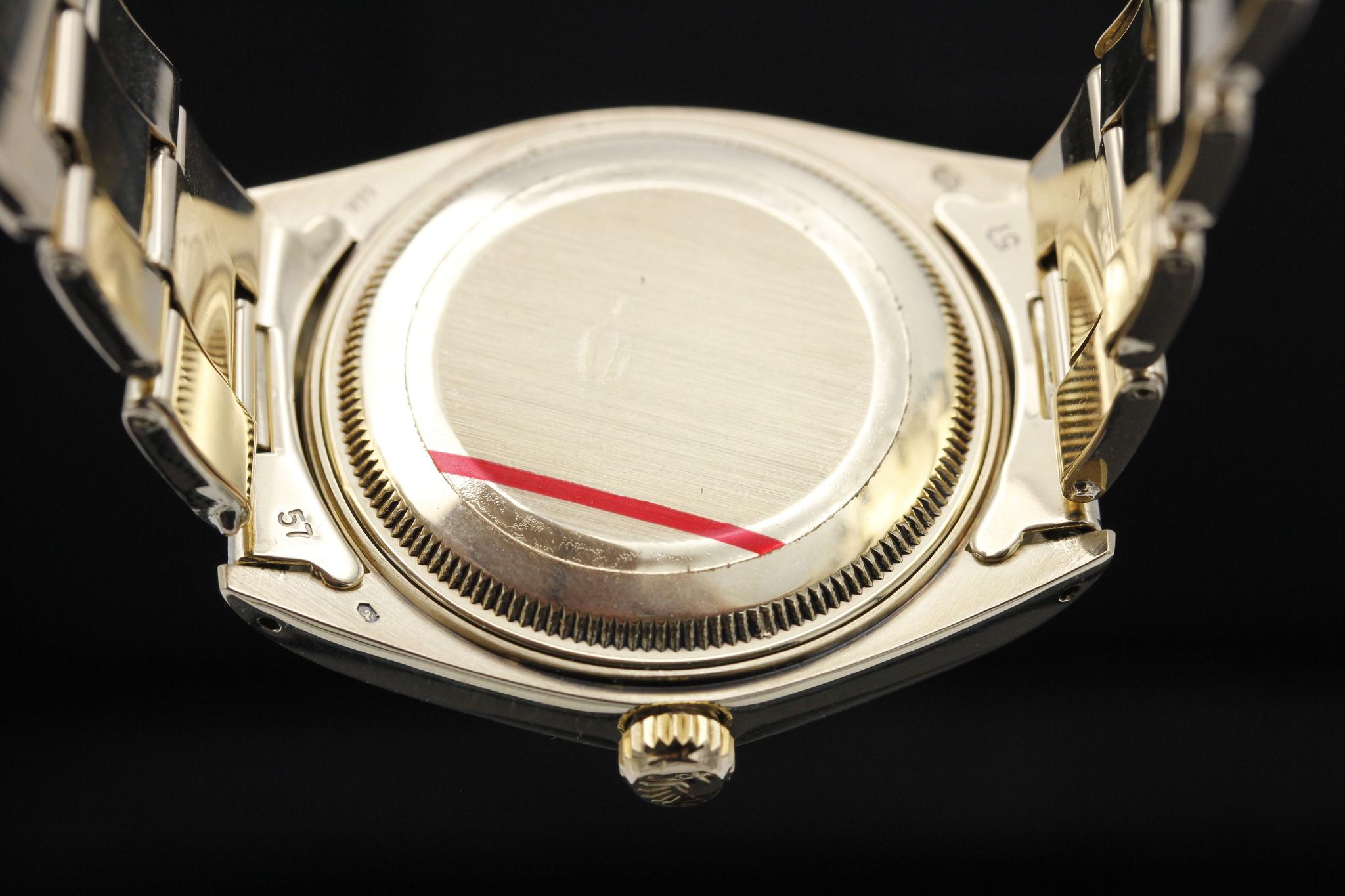 Watch Image 11