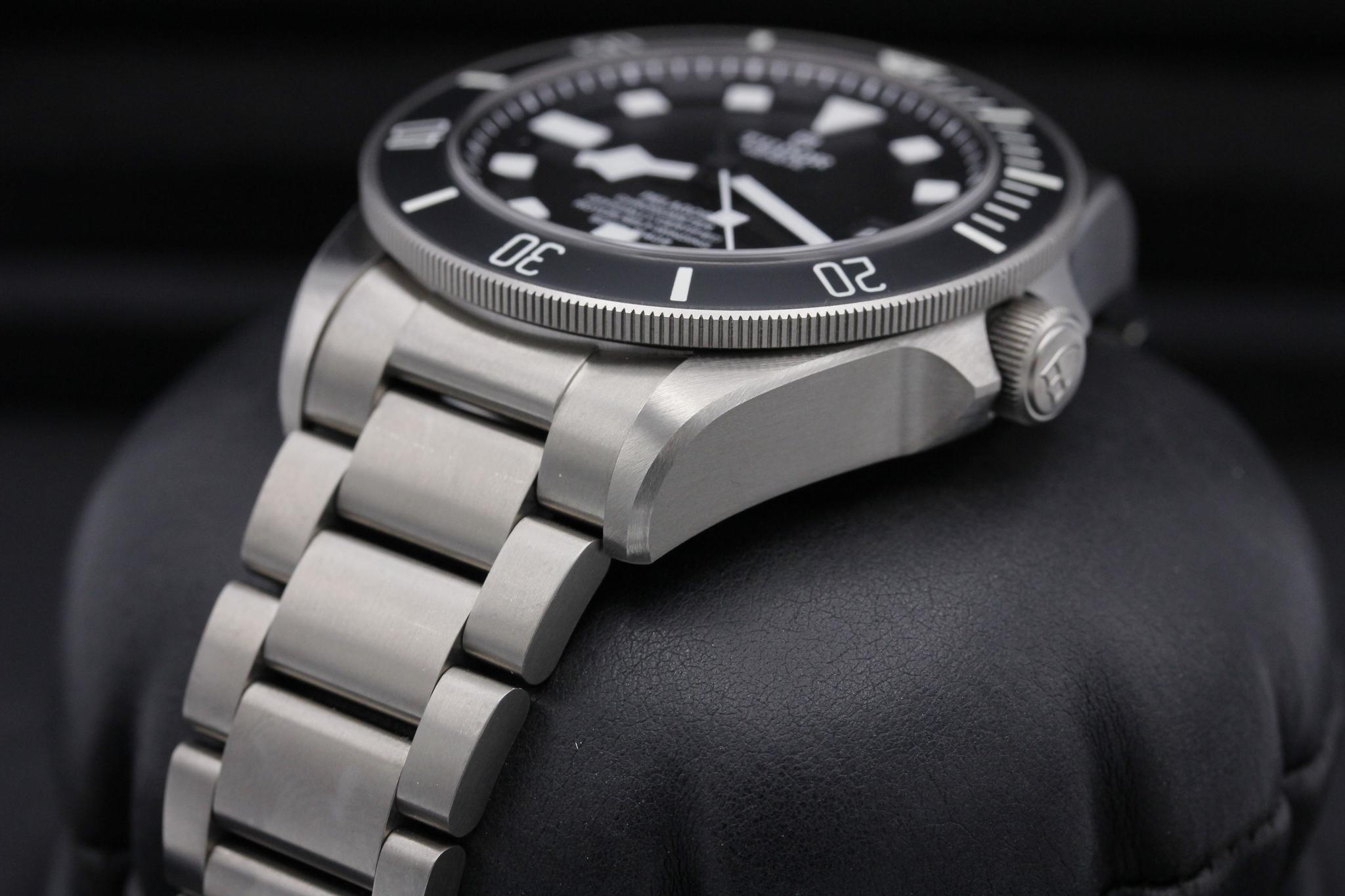Watch Image 2