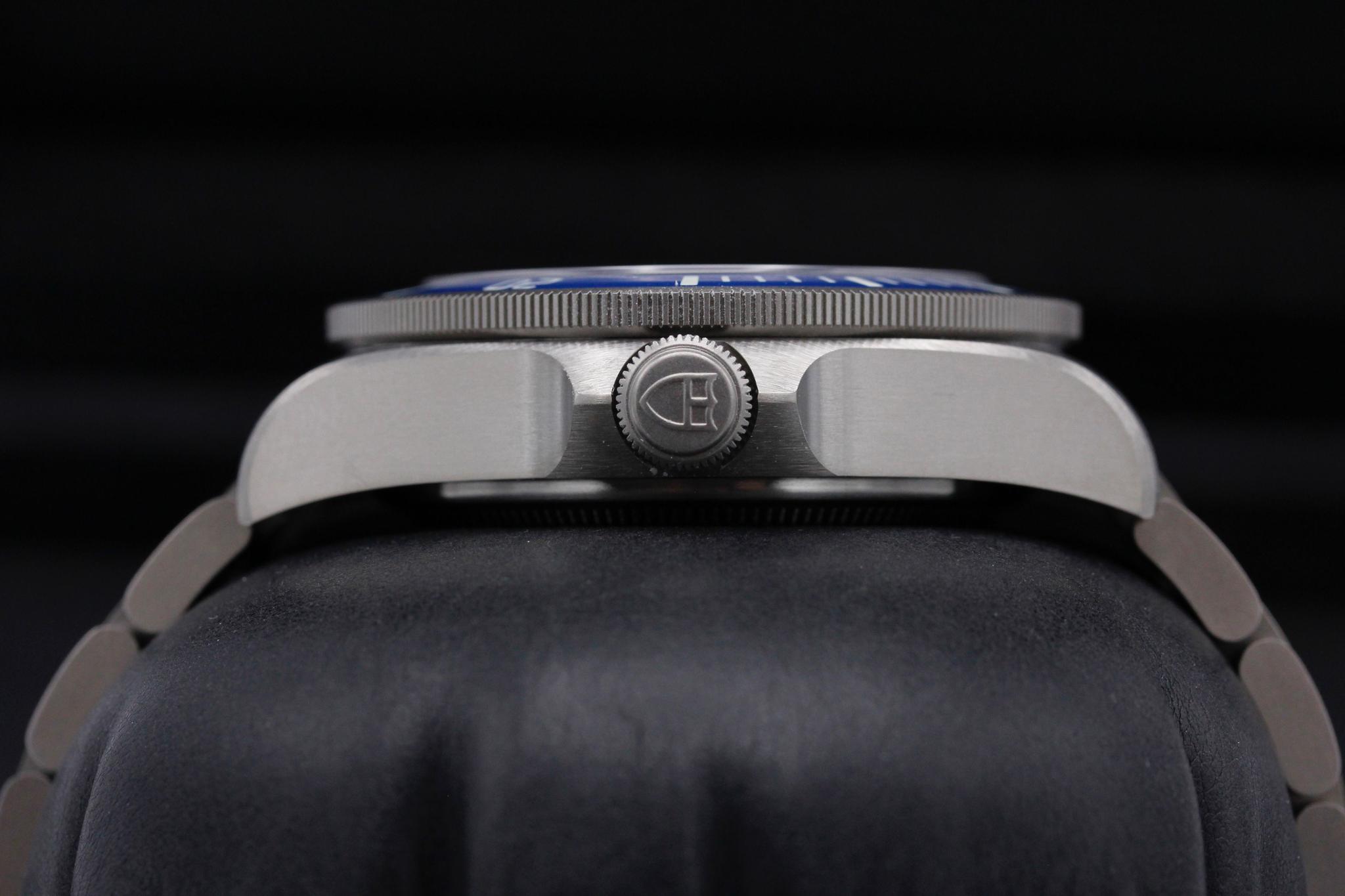 Watch Image 3