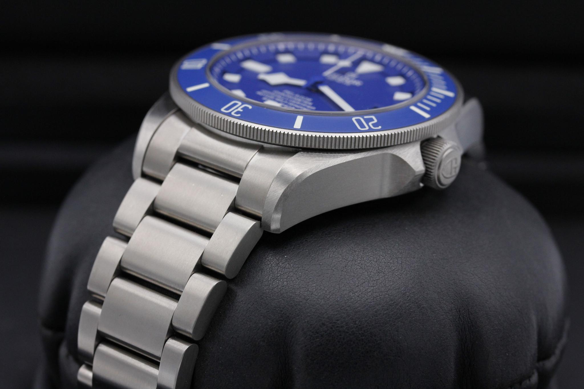 Watch Image 2