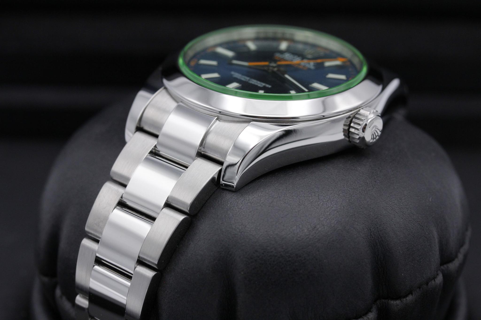 Watch Image 2
