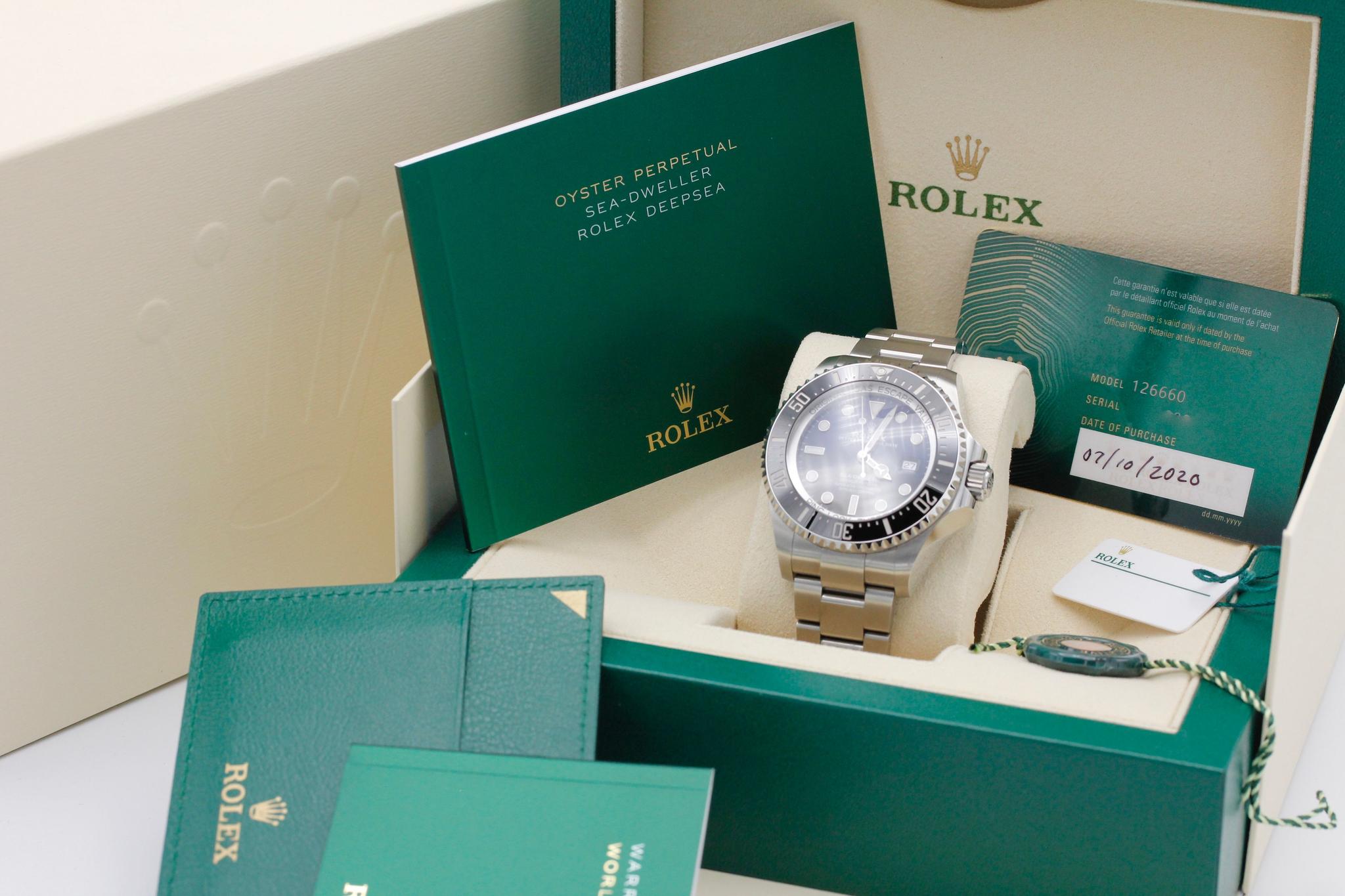 Watch Image 11