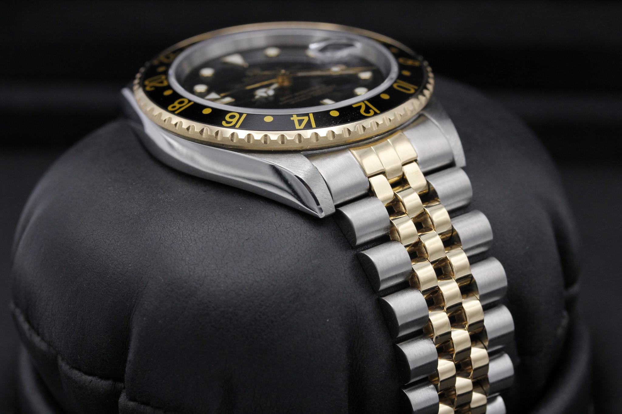 Watch Image 6