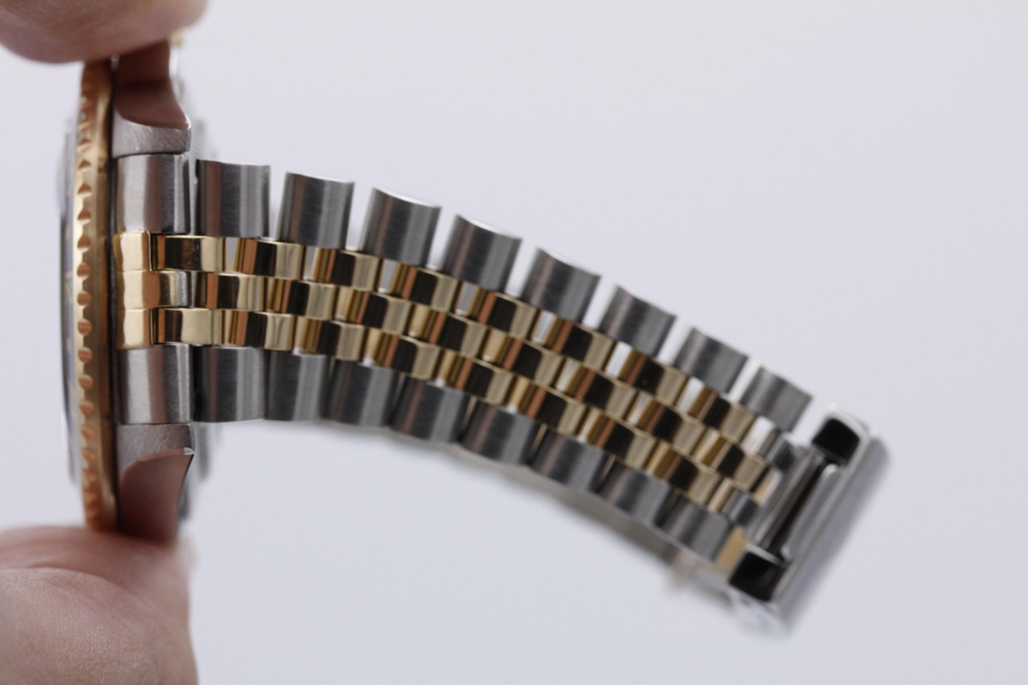 Watch Image 10
