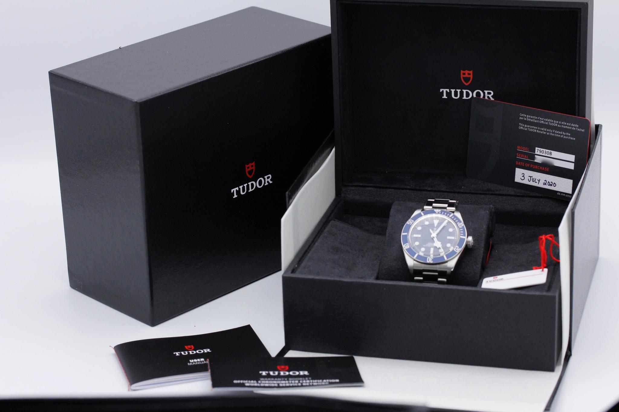 Watch Image 11