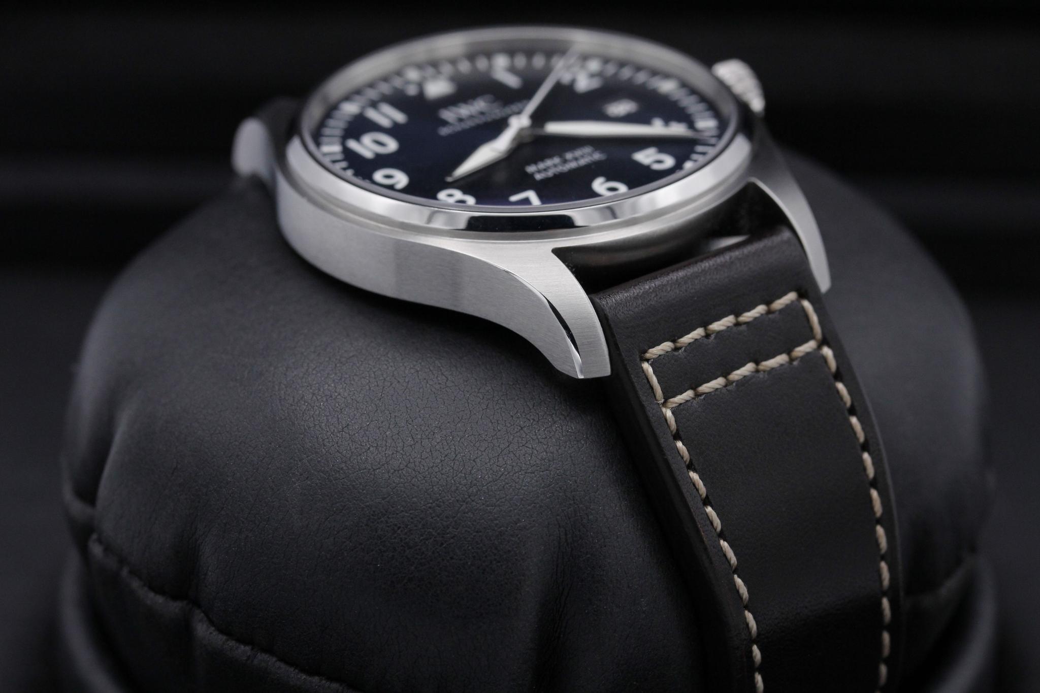 Watch Image 6