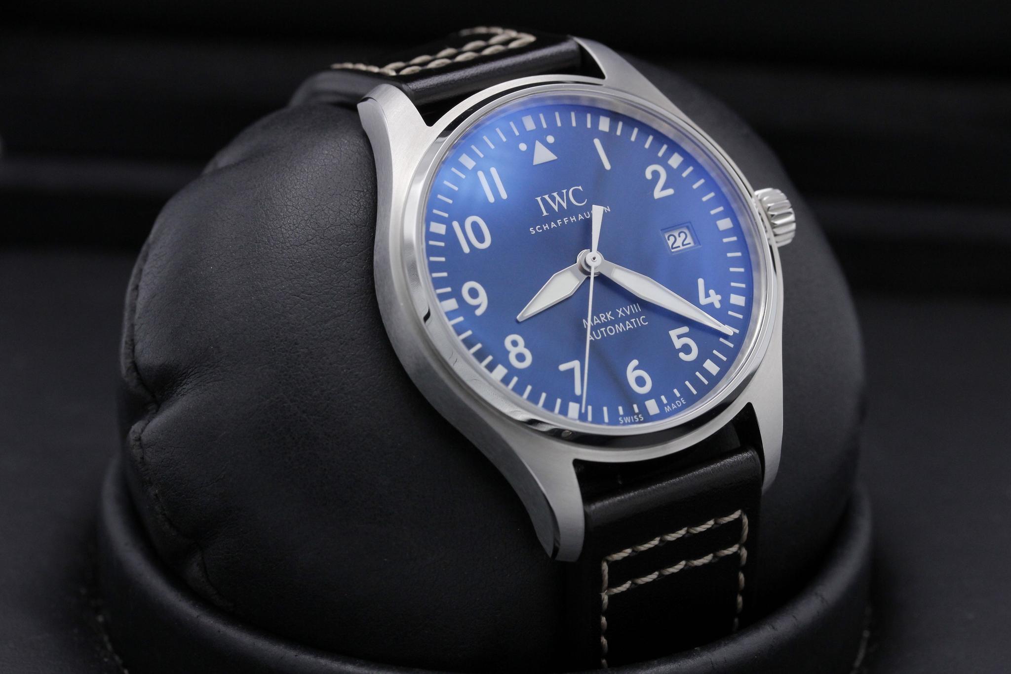 Watch Image 10