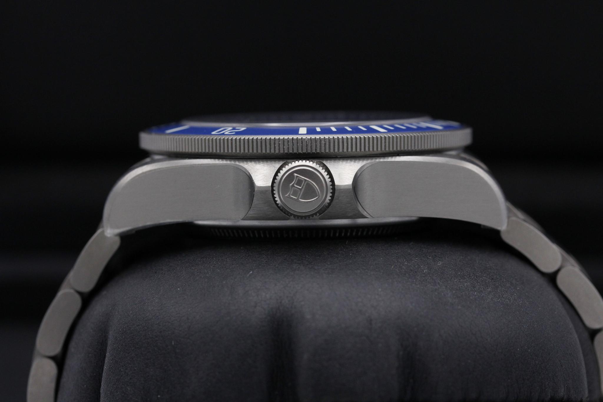 Watch Image 3