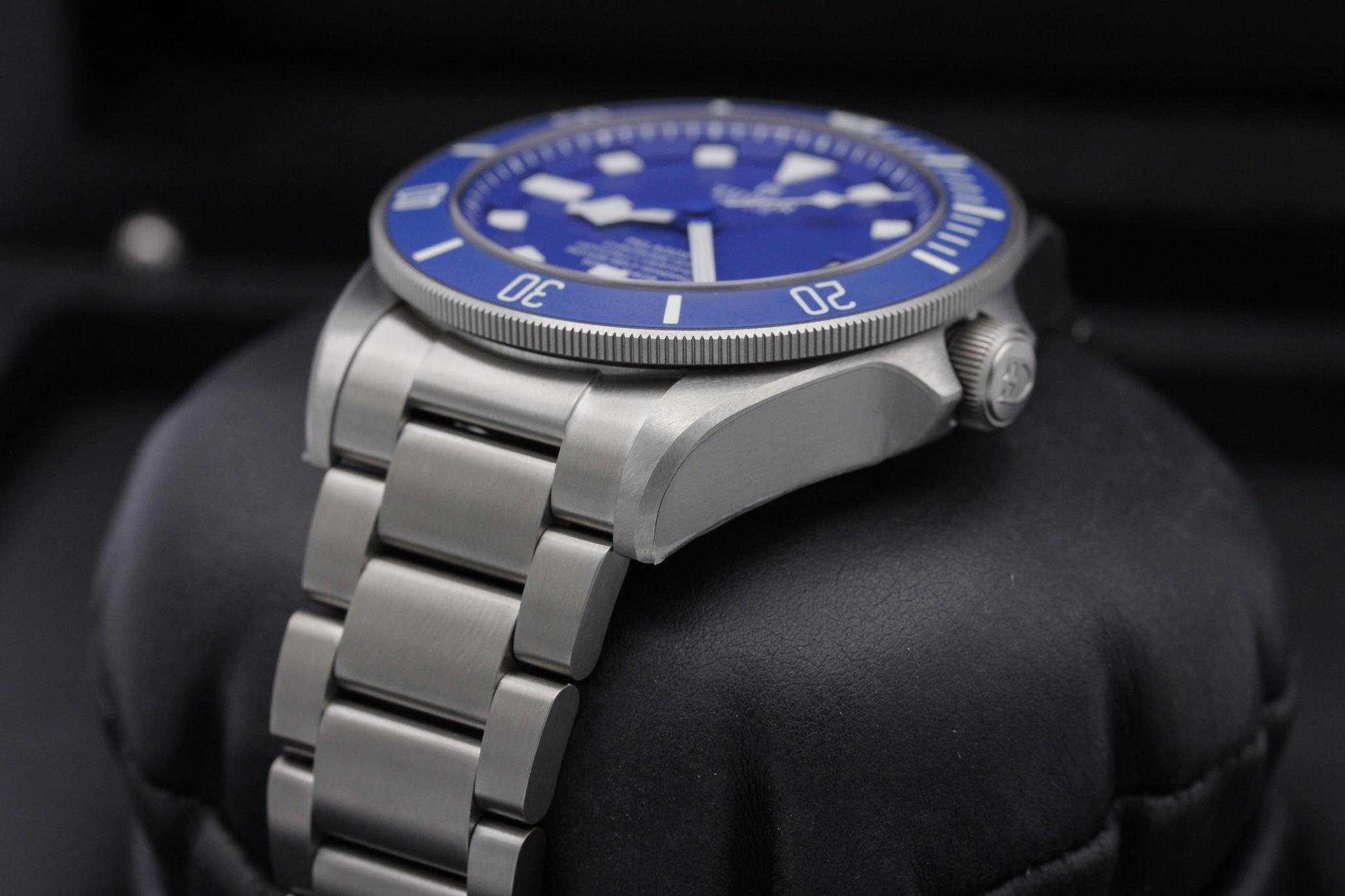 Watch Image 2