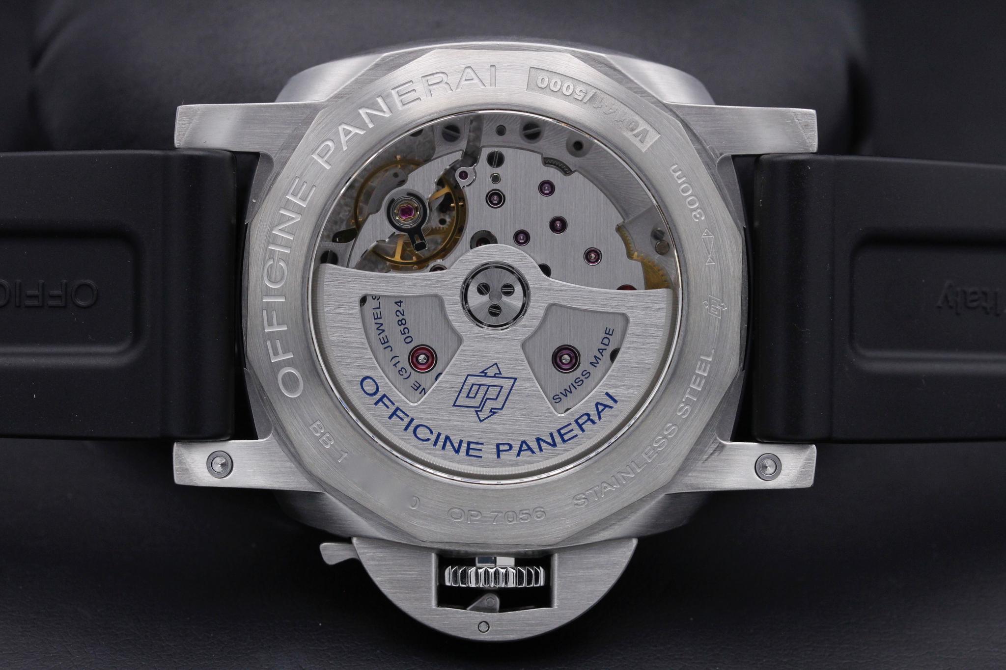 Watch Image 7