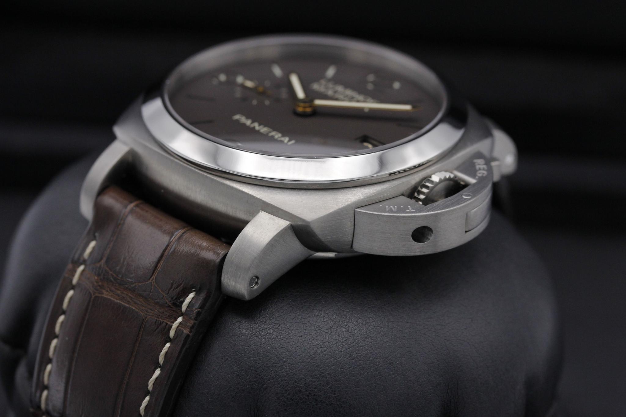 Watch Image 2