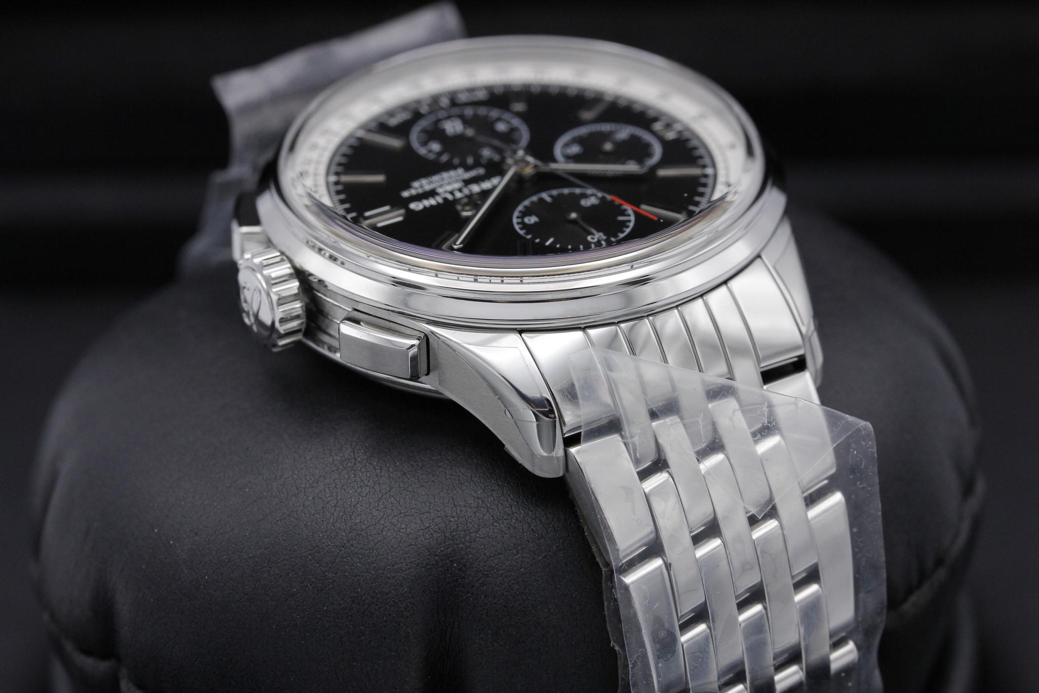 Watch Image 4