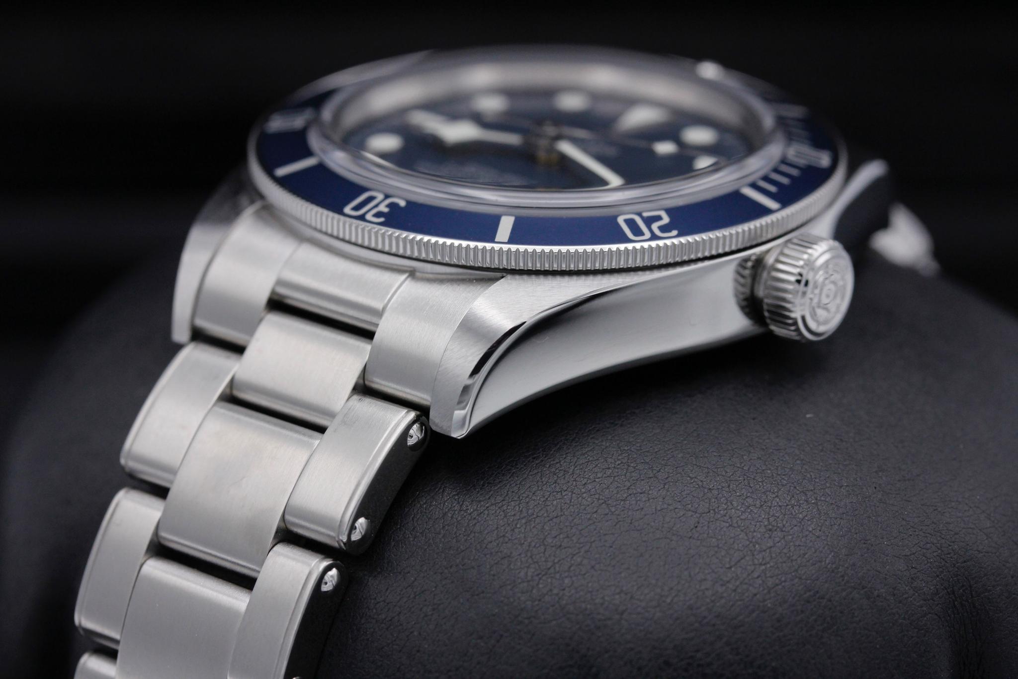 Watch Image 2