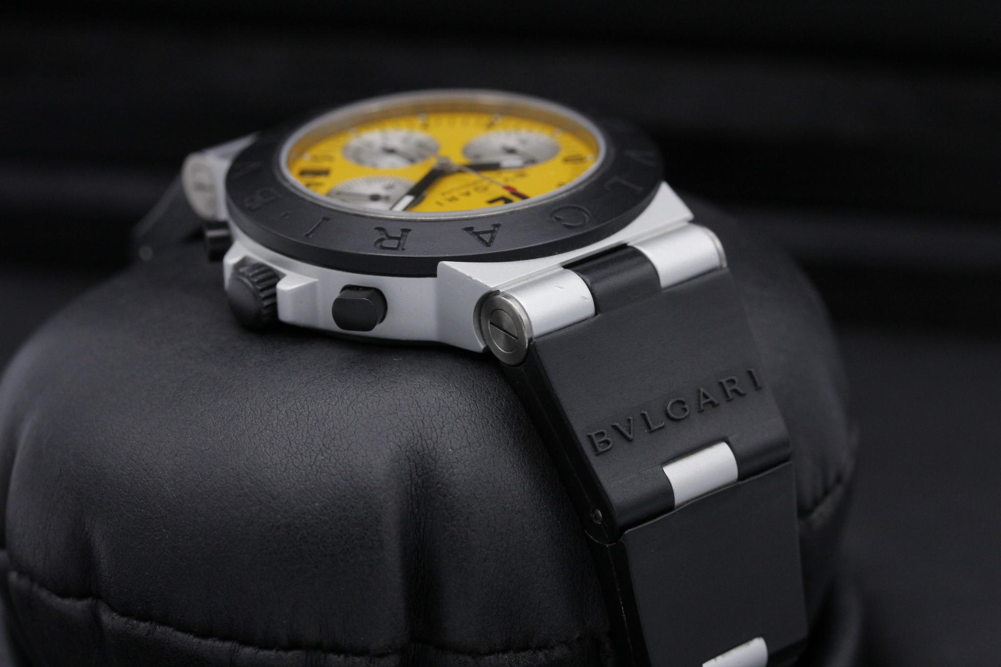 Watch Image 4