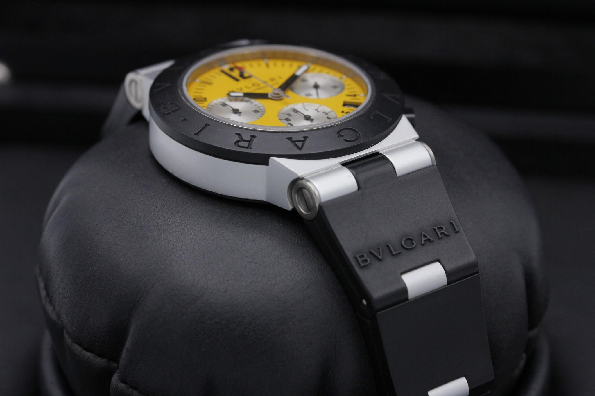 Watch Image 6