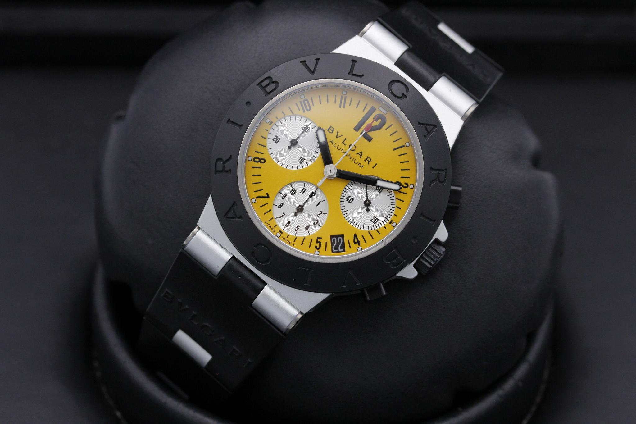 Watch Image 9