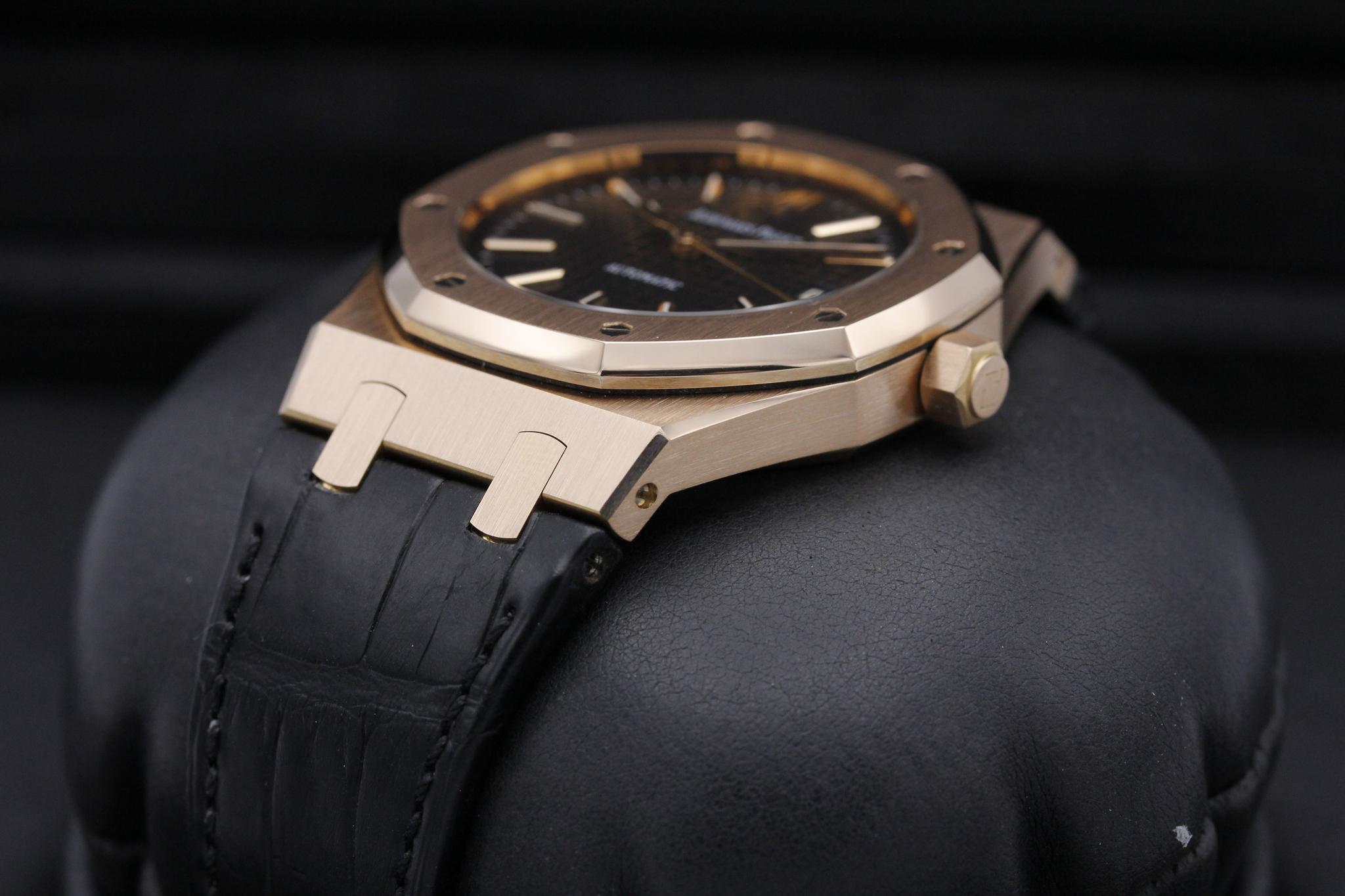 Watch Image 2