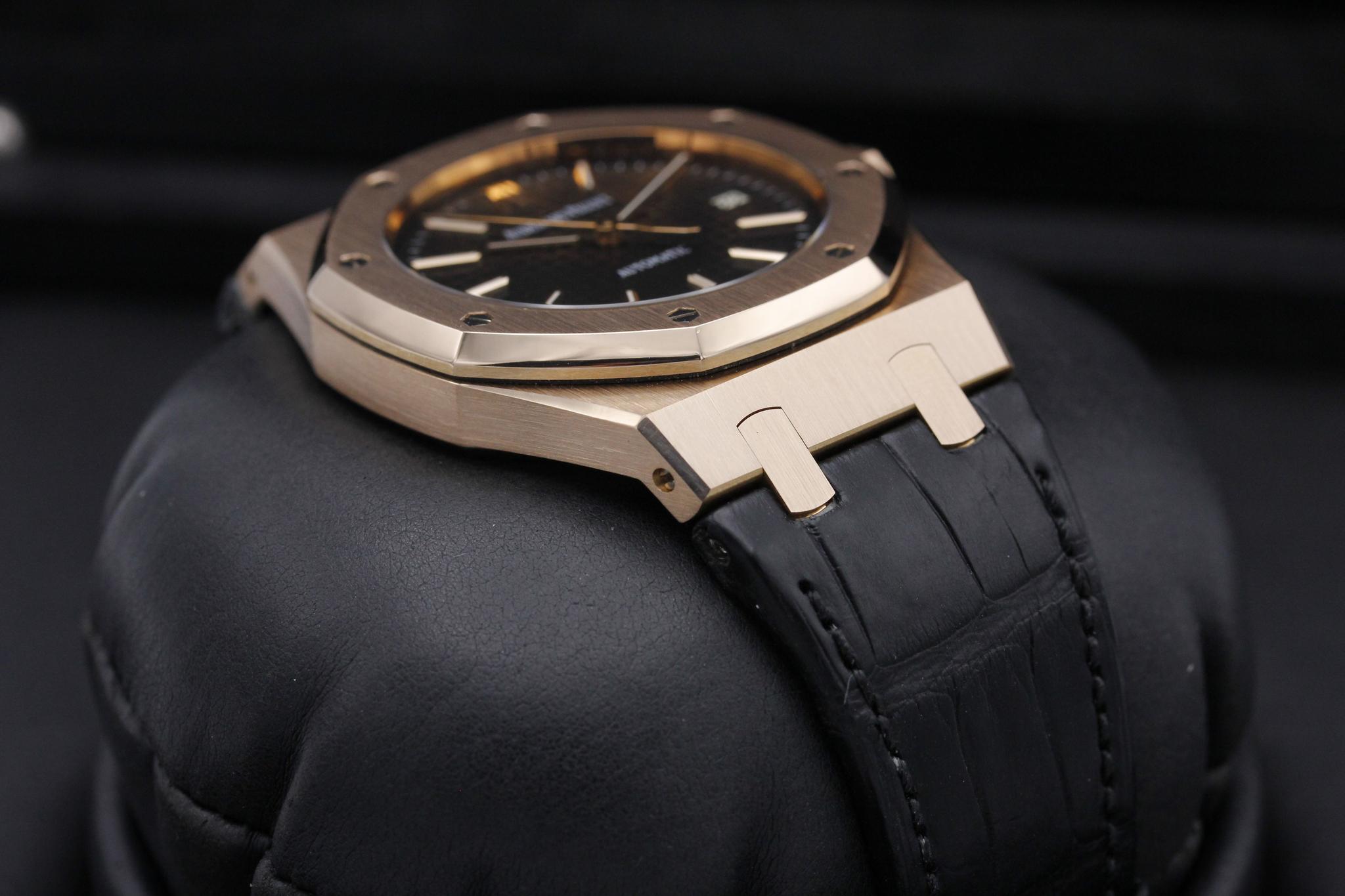 Watch Image 6