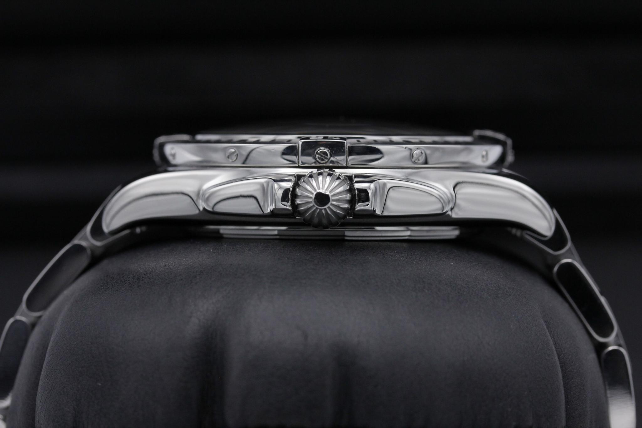 Watch Image 3