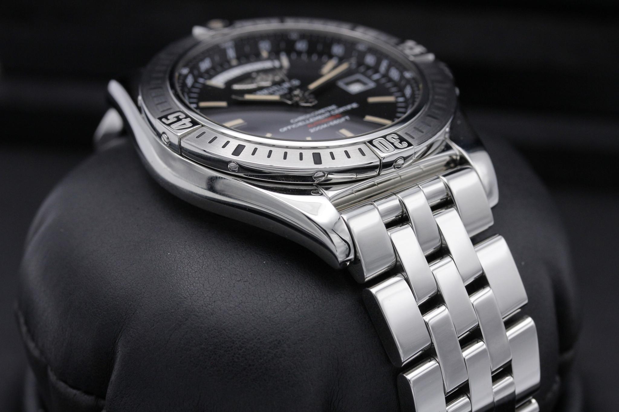 Watch Image 6