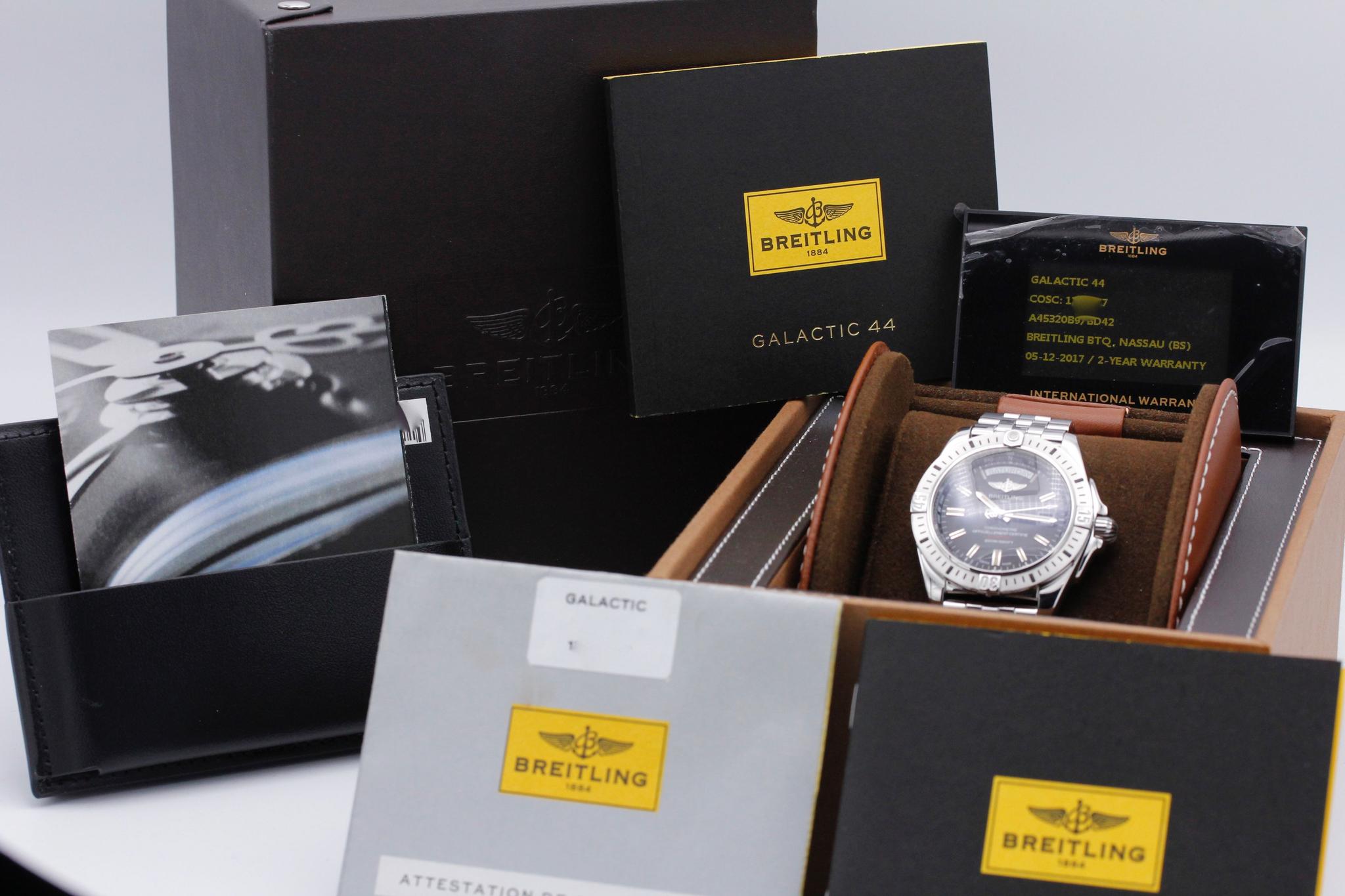 Watch Image 11