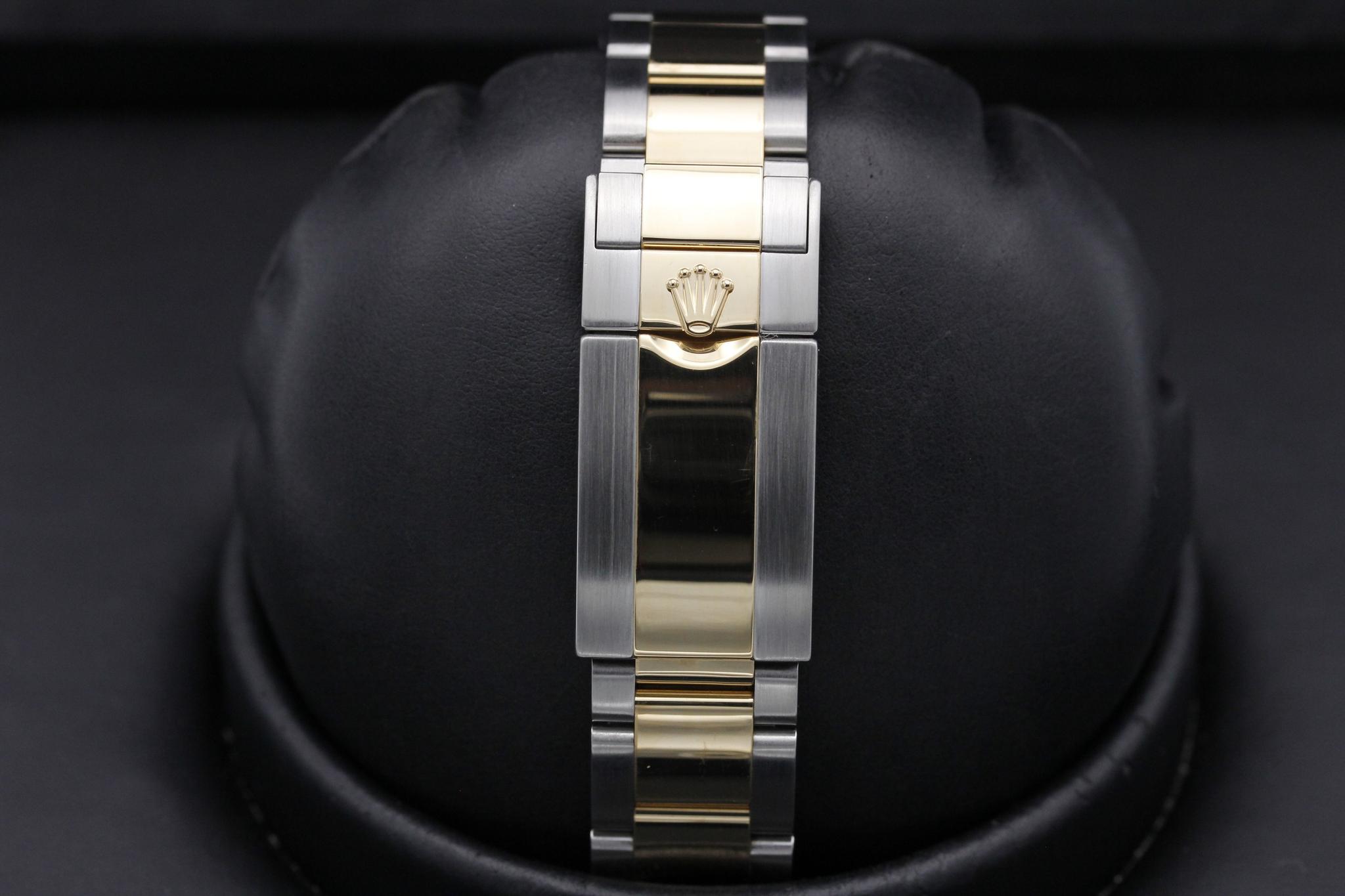Watch Image 8