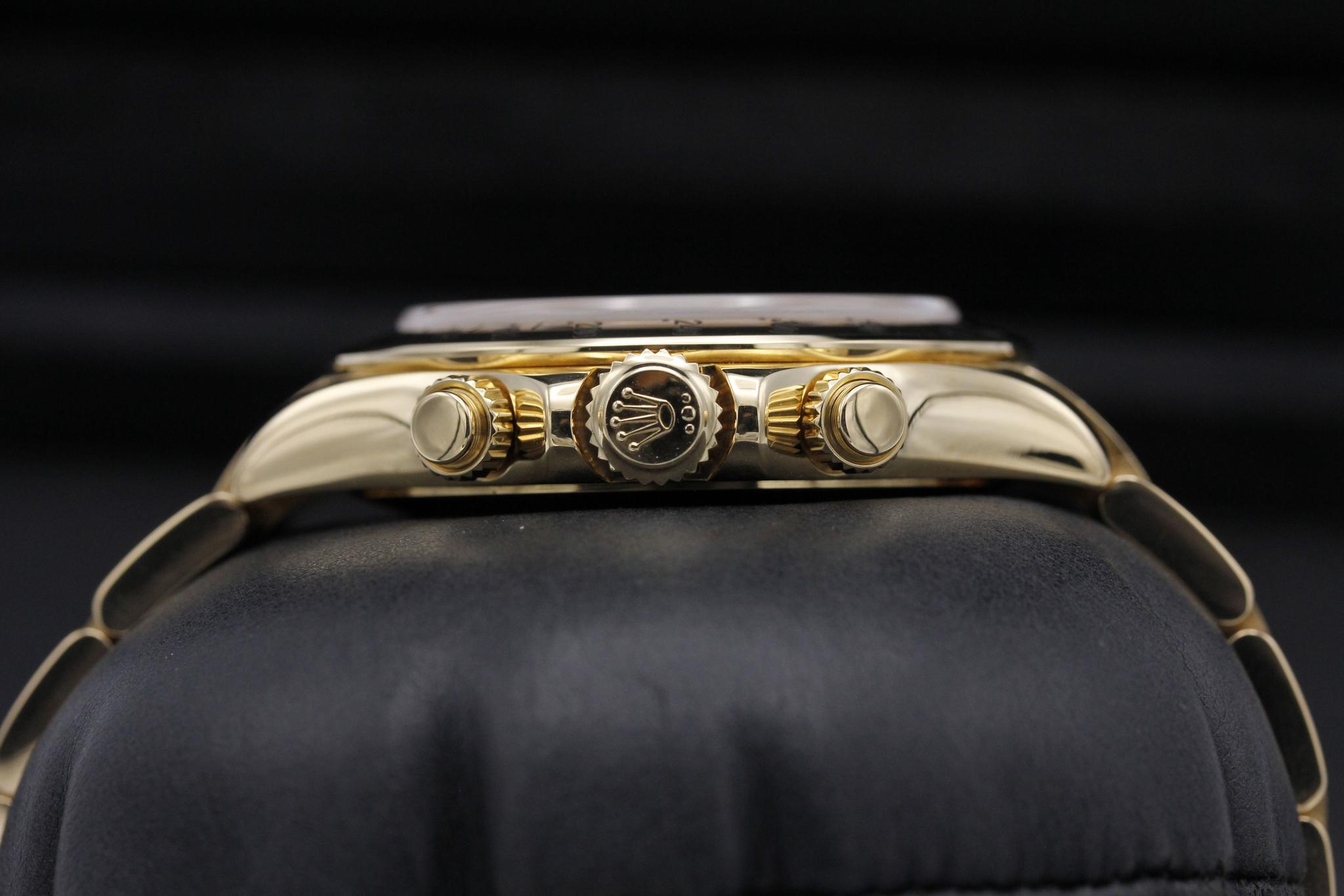 Watch Image 3